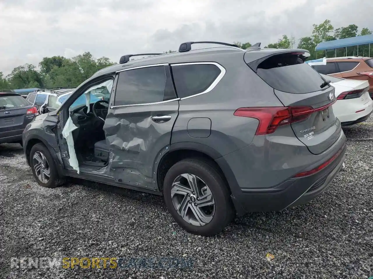 2 fotografías del automóvil dañado 5NMS24AJ1PH622425 HYUNDAI SANTA FE 2023