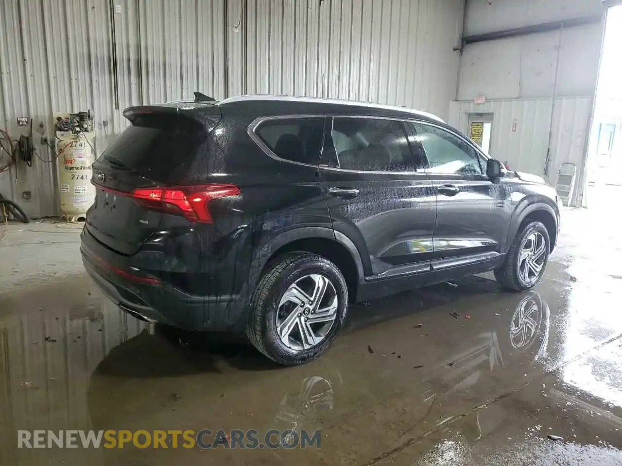 3 Photograph of a damaged car 5NMS2DAJ0PH536975 HYUNDAI SANTA FE 2023
