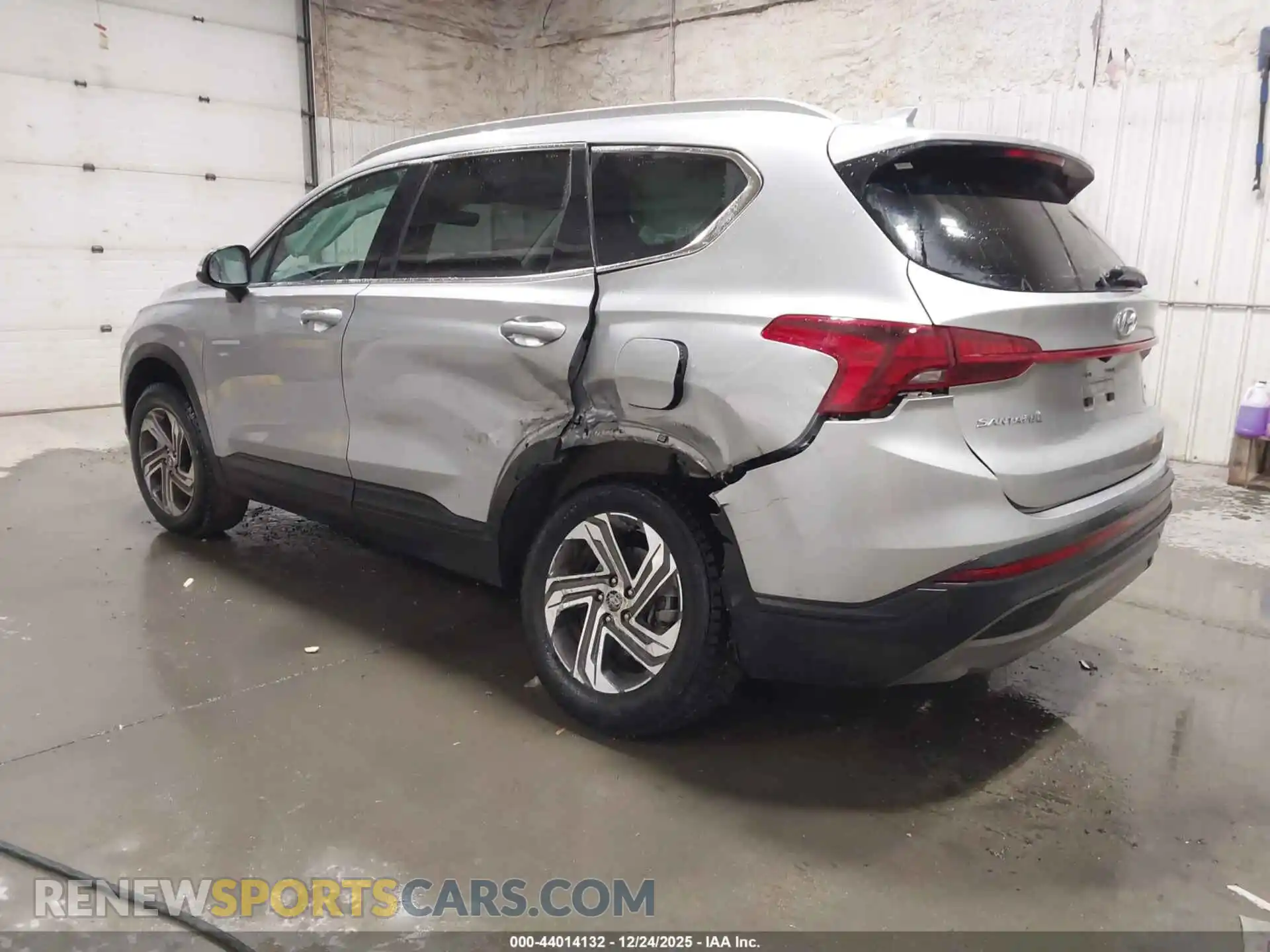 3 Photograph of a damaged car 5NMS2DAJ3PH548229 HYUNDAI SANTA FE 2023