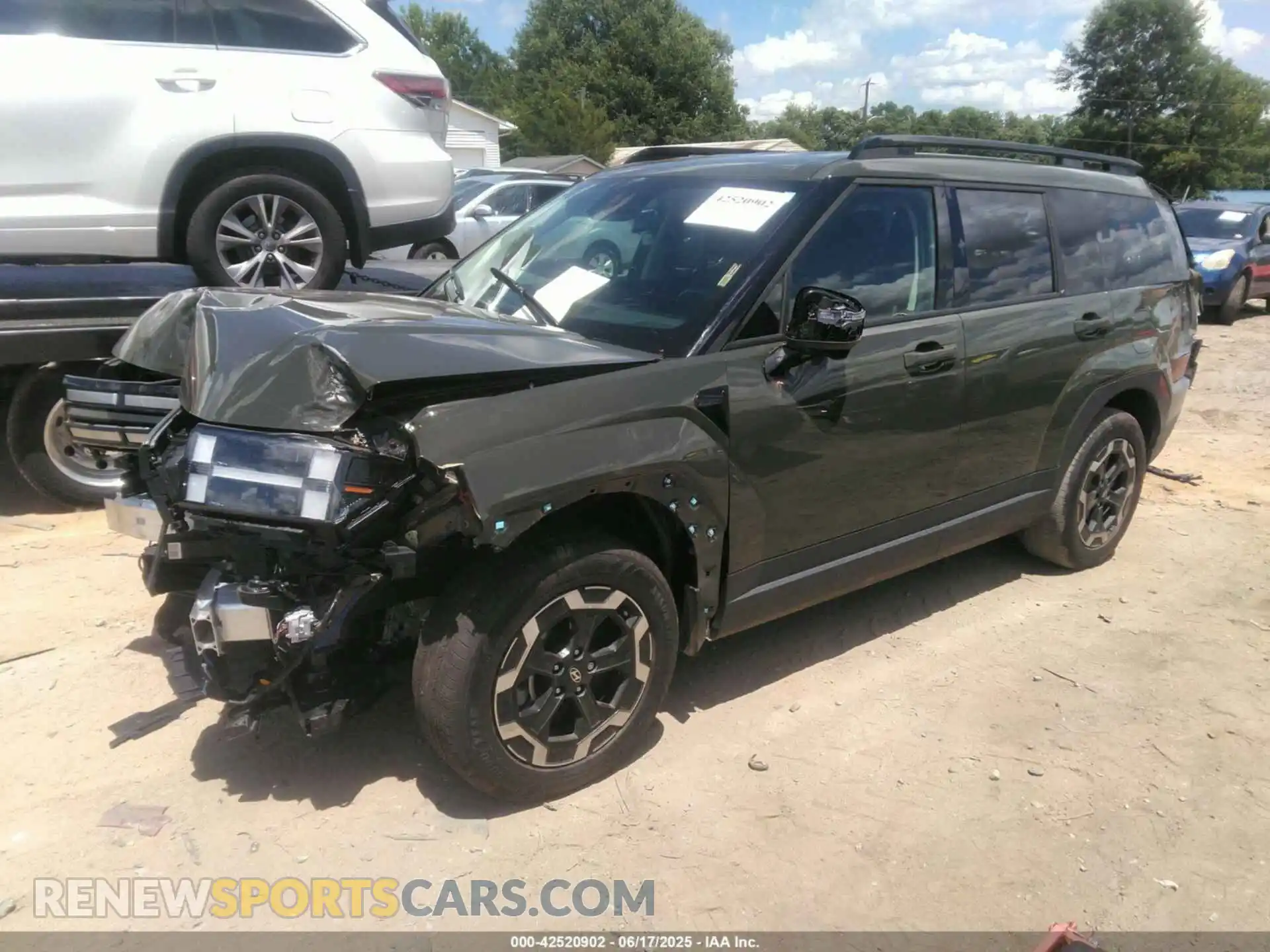 2 fotografías del automóvil dañado 5NMP24GL2SH108297 HYUNDAI SANTA FE 2025