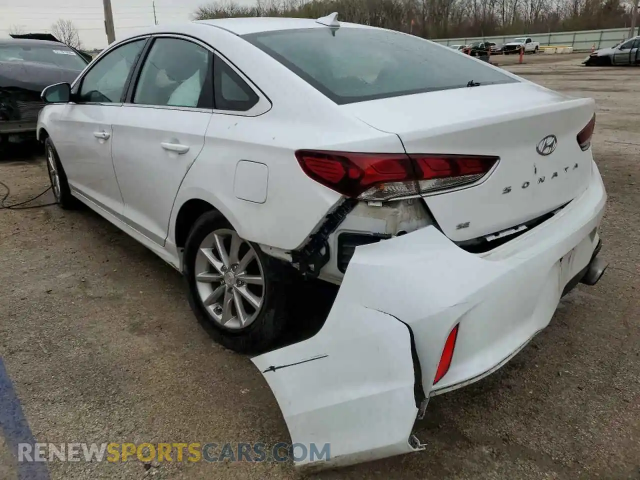 2 fotografías del automóvil dañado 5NPE24AF1KH774161 HYUNDAI SONATA 2019