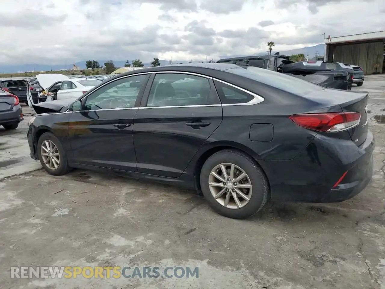 2 Photograph of a damaged car 5NPE24AF4KH741994 HYUNDAI SONATA 2019