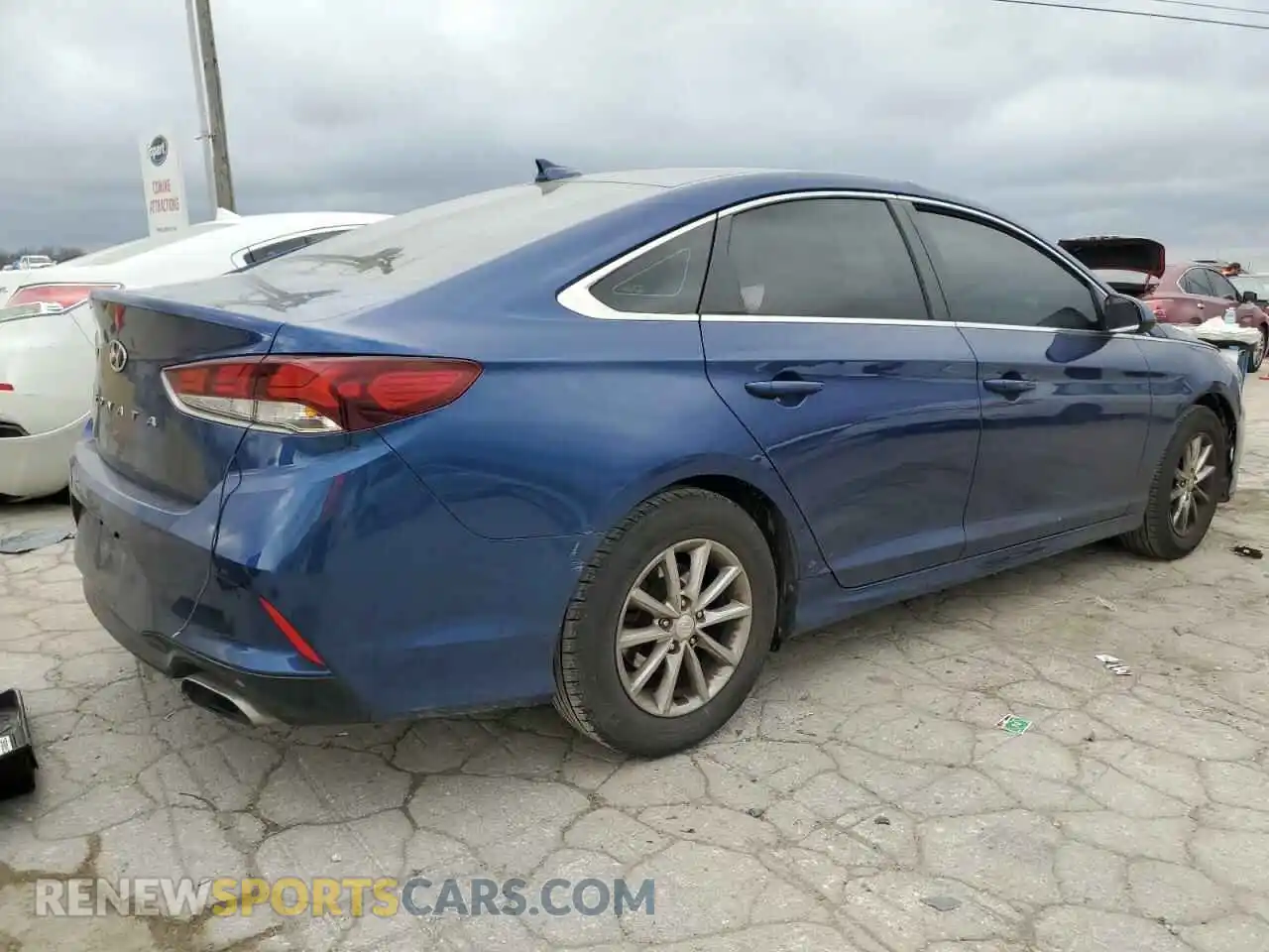 3 Photograph of a damaged car 5NPE24AF5KH768475 HYUNDAI SONATA 2019