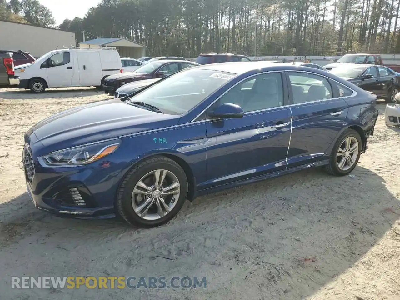 1 Фотография поврежденного автомобиля 5NPE34AF4KH738087 HYUNDAI SONATA 2019