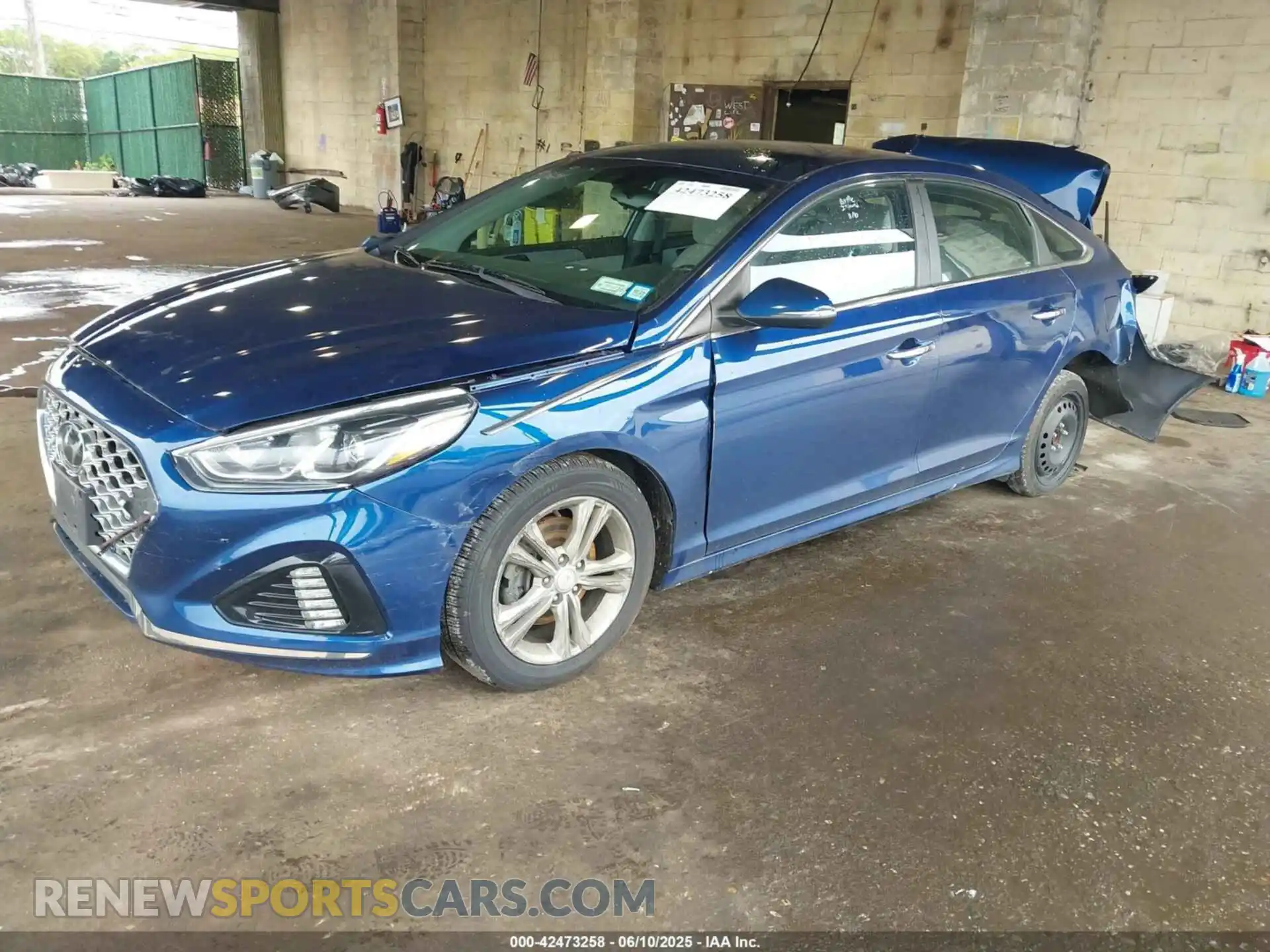 2 Photograph of a damaged car 5NPE34AF5KH785404 HYUNDAI SONATA 2019
