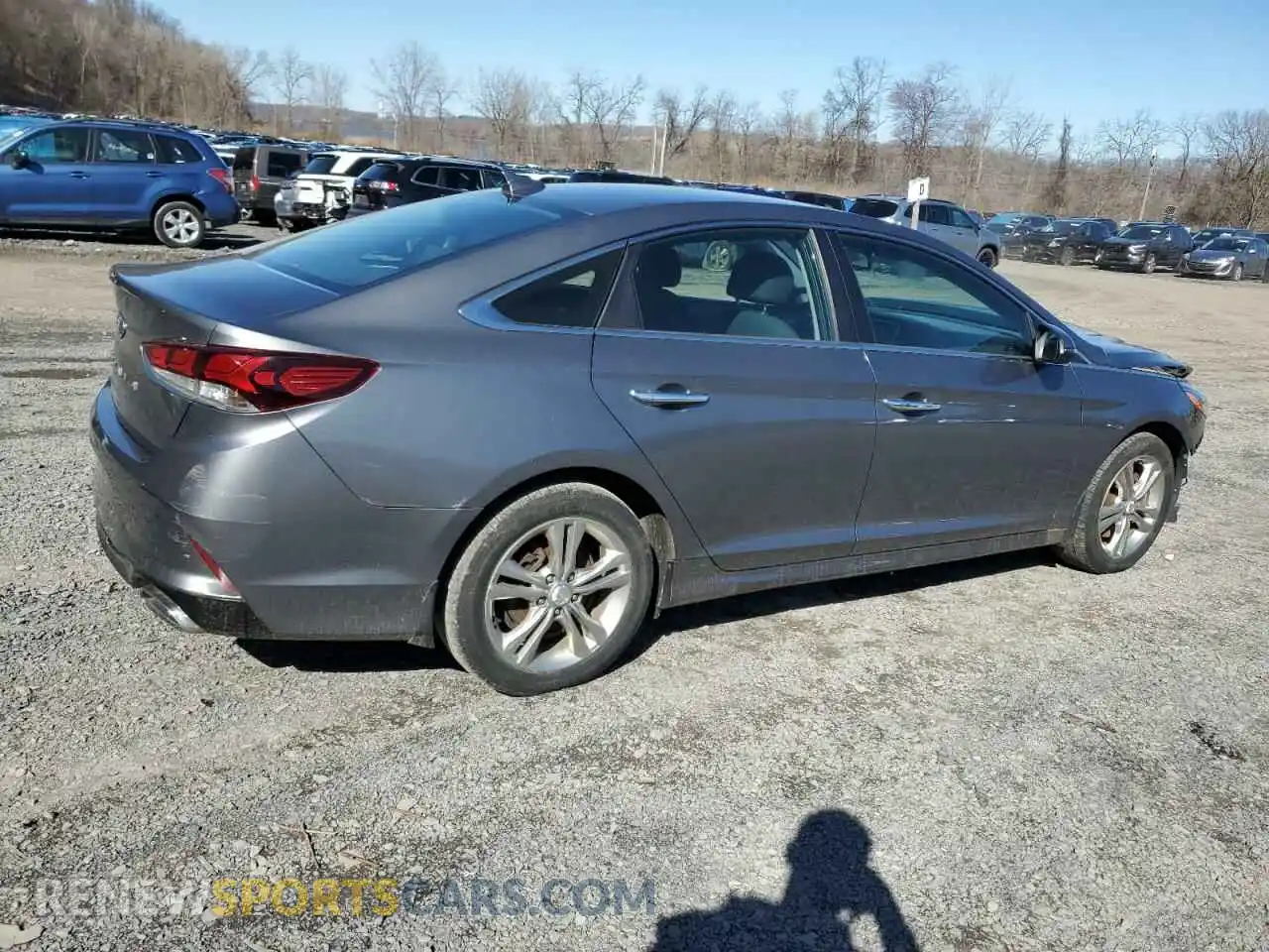 3 Photograph of a damaged car 5NPE34AF5KH802783 HYUNDAI SONATA 2019