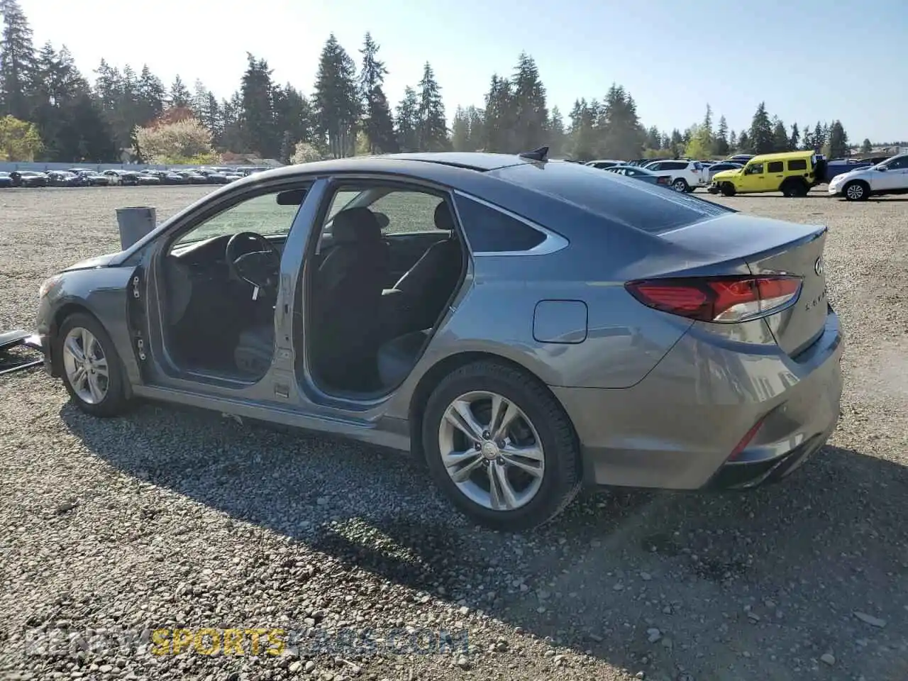 2 Photograph of a damaged car 5NPE34AF5KH808518 HYUNDAI SONATA 2019