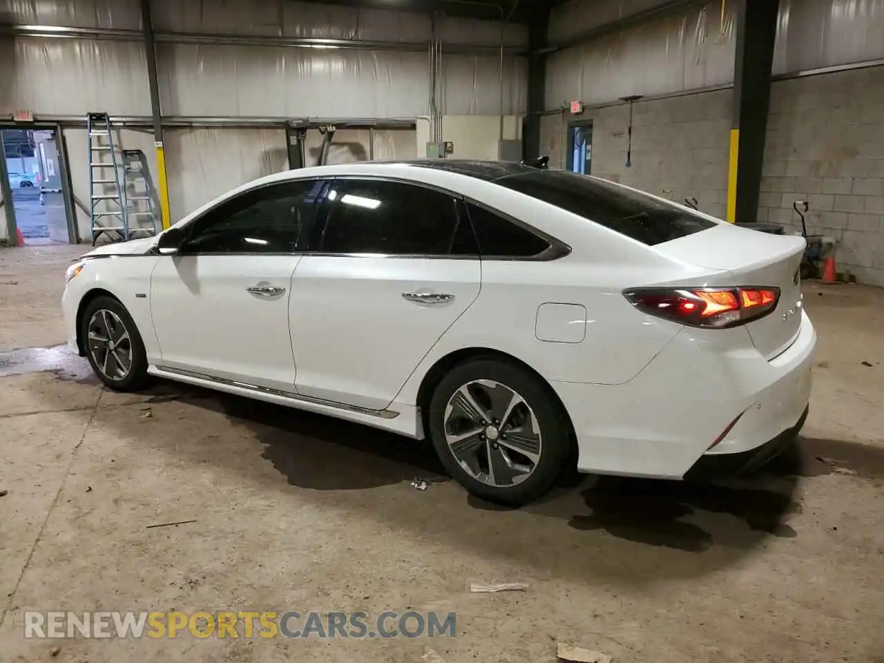 2 Photograph of a damaged car KMHE34L32KA088097 HYUNDAI SONATA 2019