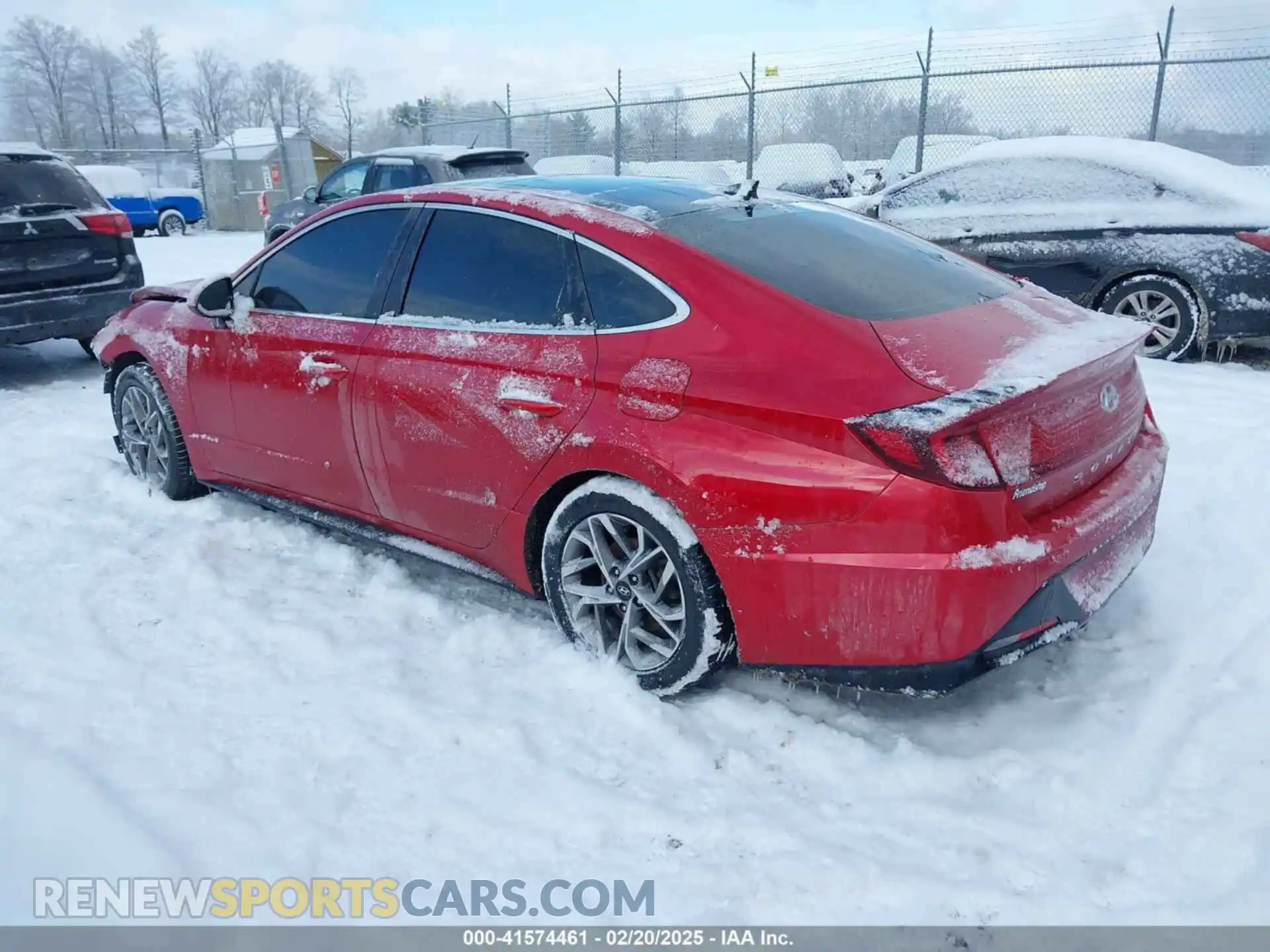 3 Photograph of a damaged car 5NPEF4JA9LH054679 HYUNDAI SONATA 2020