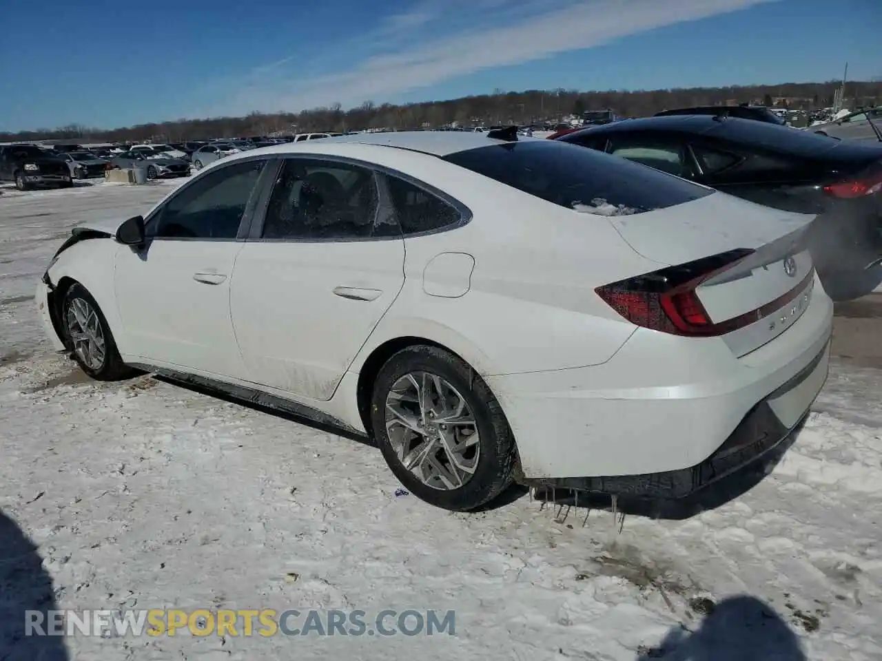 2 Photograph of a damaged car 5NPEF4JAXLH059132 HYUNDAI SONATA 2020