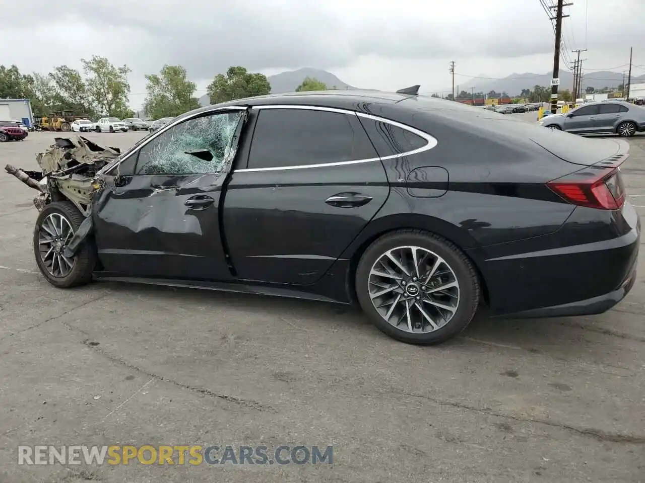 2 Photograph of a damaged car 5NPEH4J27LH002535 HYUNDAI SONATA 2020