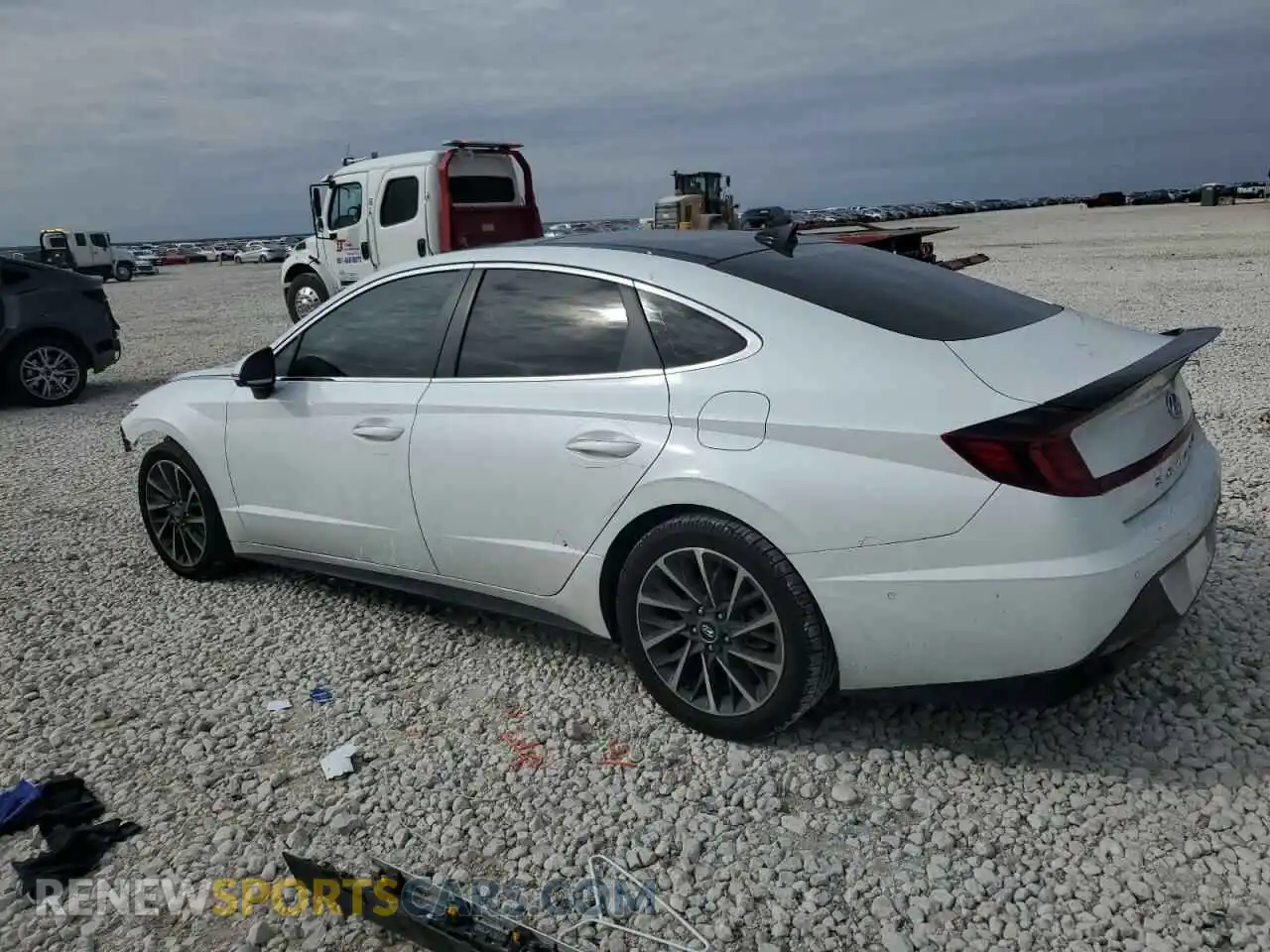 2 Photograph of a damaged car 5NPEH4J27LH023580 HYUNDAI SONATA 2020