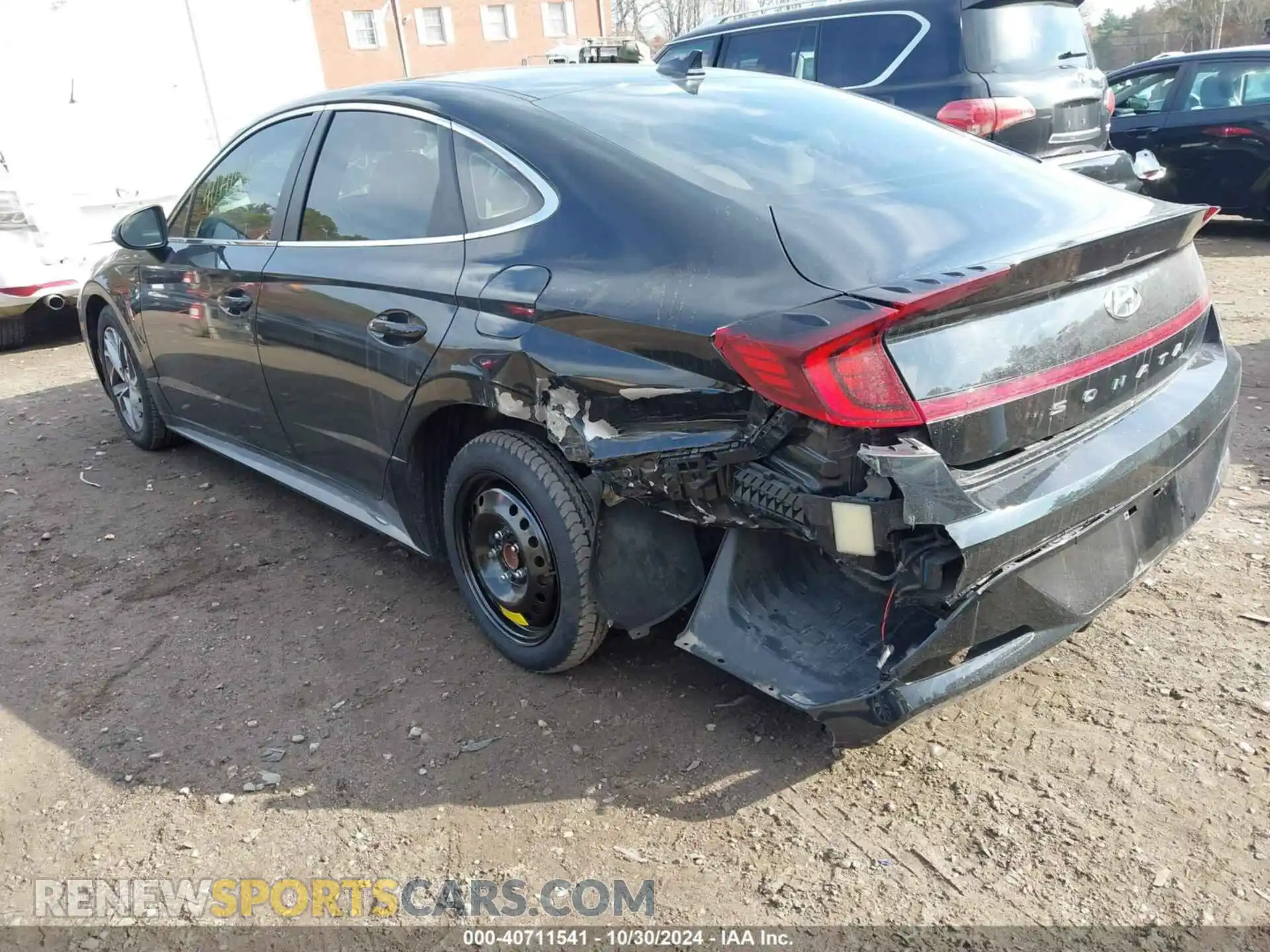 3 Photograph of a damaged car 5NPEL4JA0LH012121 HYUNDAI SONATA 2020
