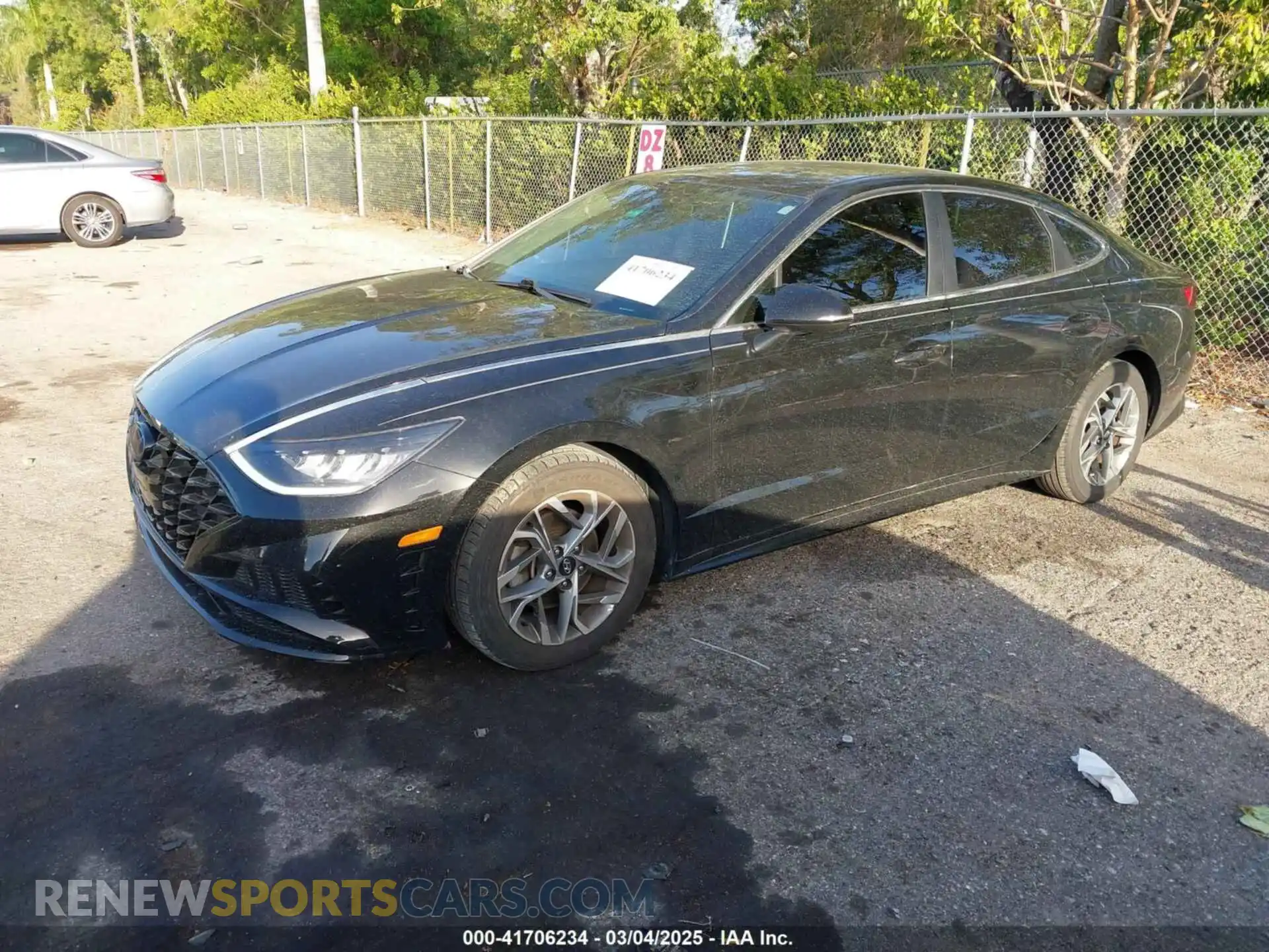 2 fotografías del automóvil dañado 5NPEL4JA6LH011877 HYUNDAI SONATA 2020