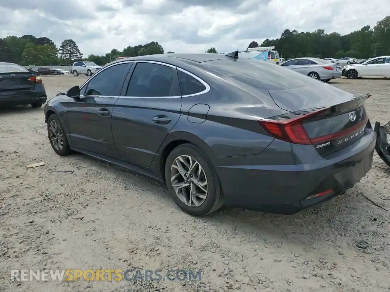 2 Photograph of a damaged car 5NPEL4JAXLH010599 HYUNDAI SONATA 2020
