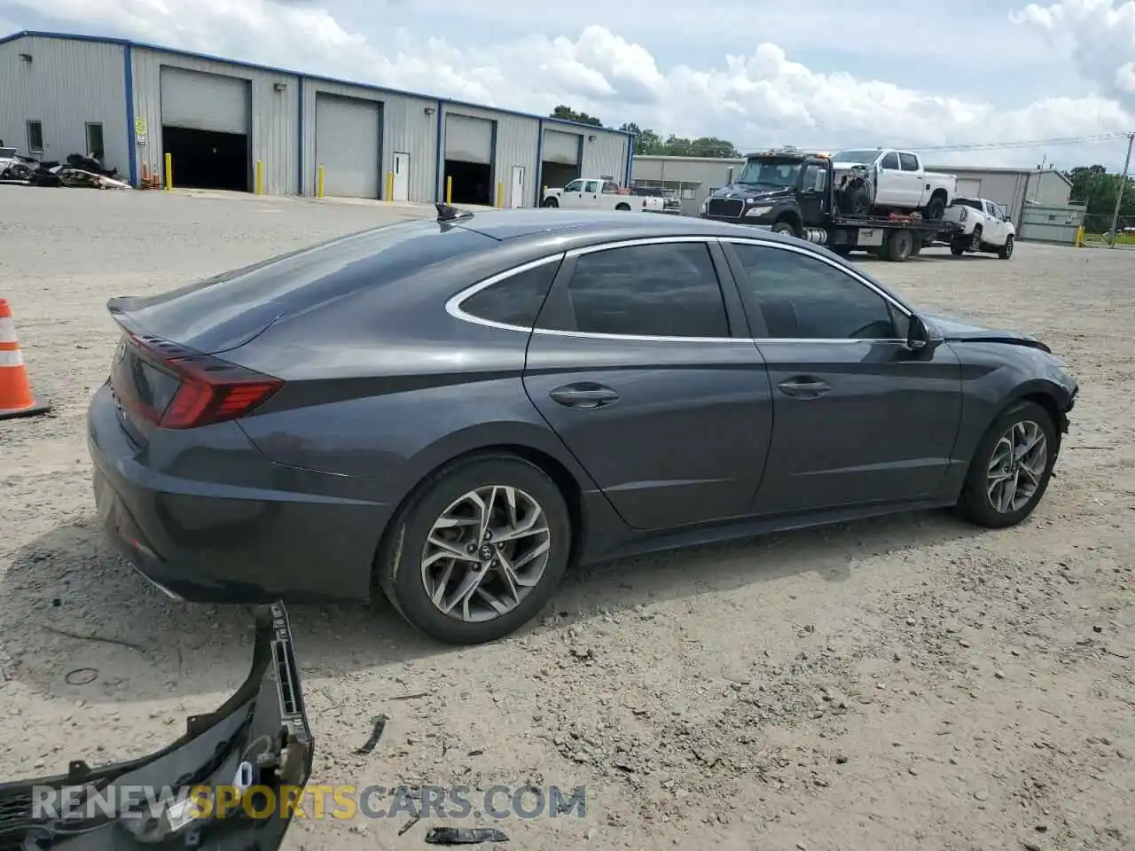 3 Photograph of a damaged car 5NPEL4JAXLH010599 HYUNDAI SONATA 2020