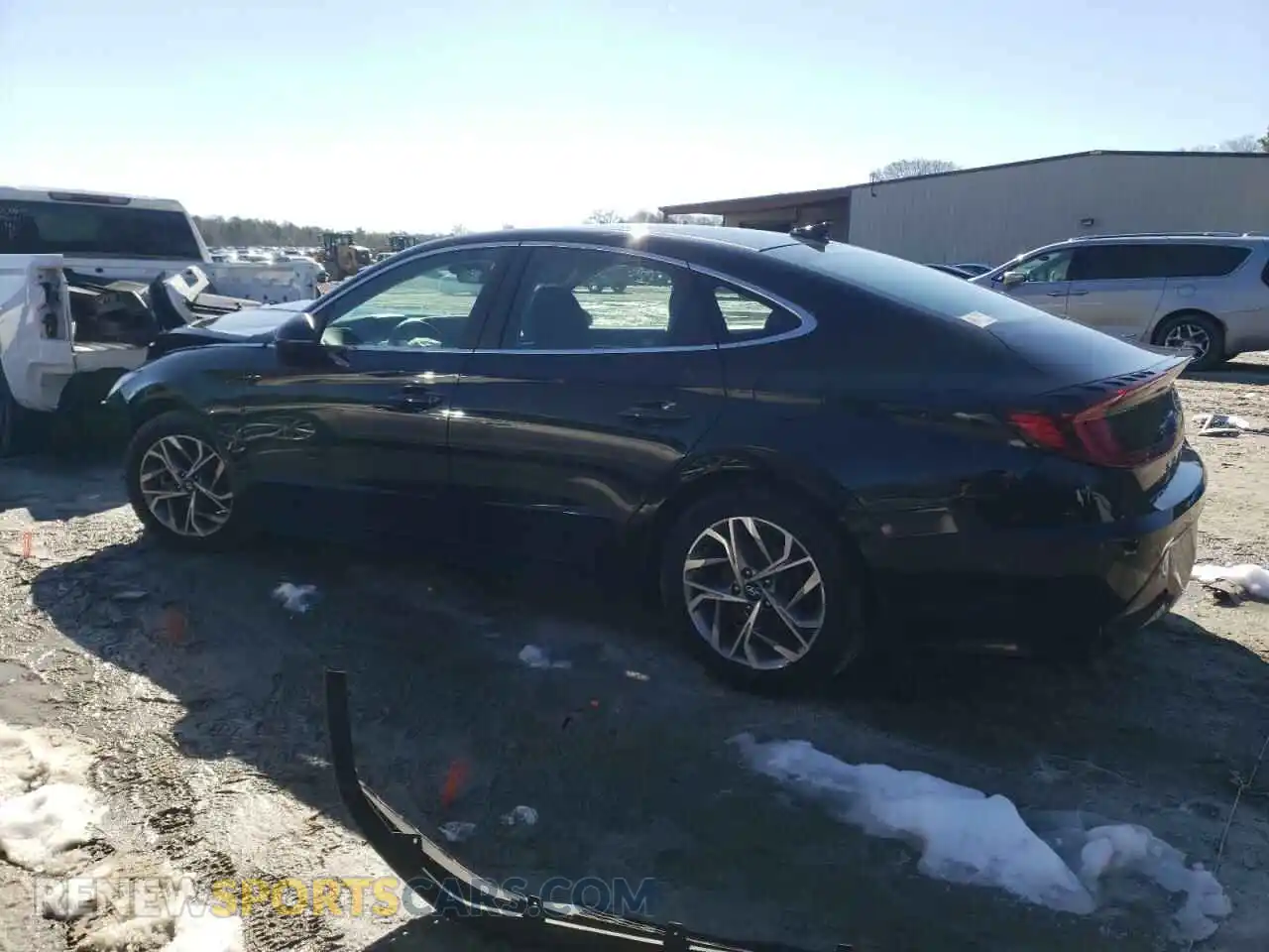 2 Photograph of a damaged car 5NPEL4JAXLH051881 HYUNDAI SONATA 2020