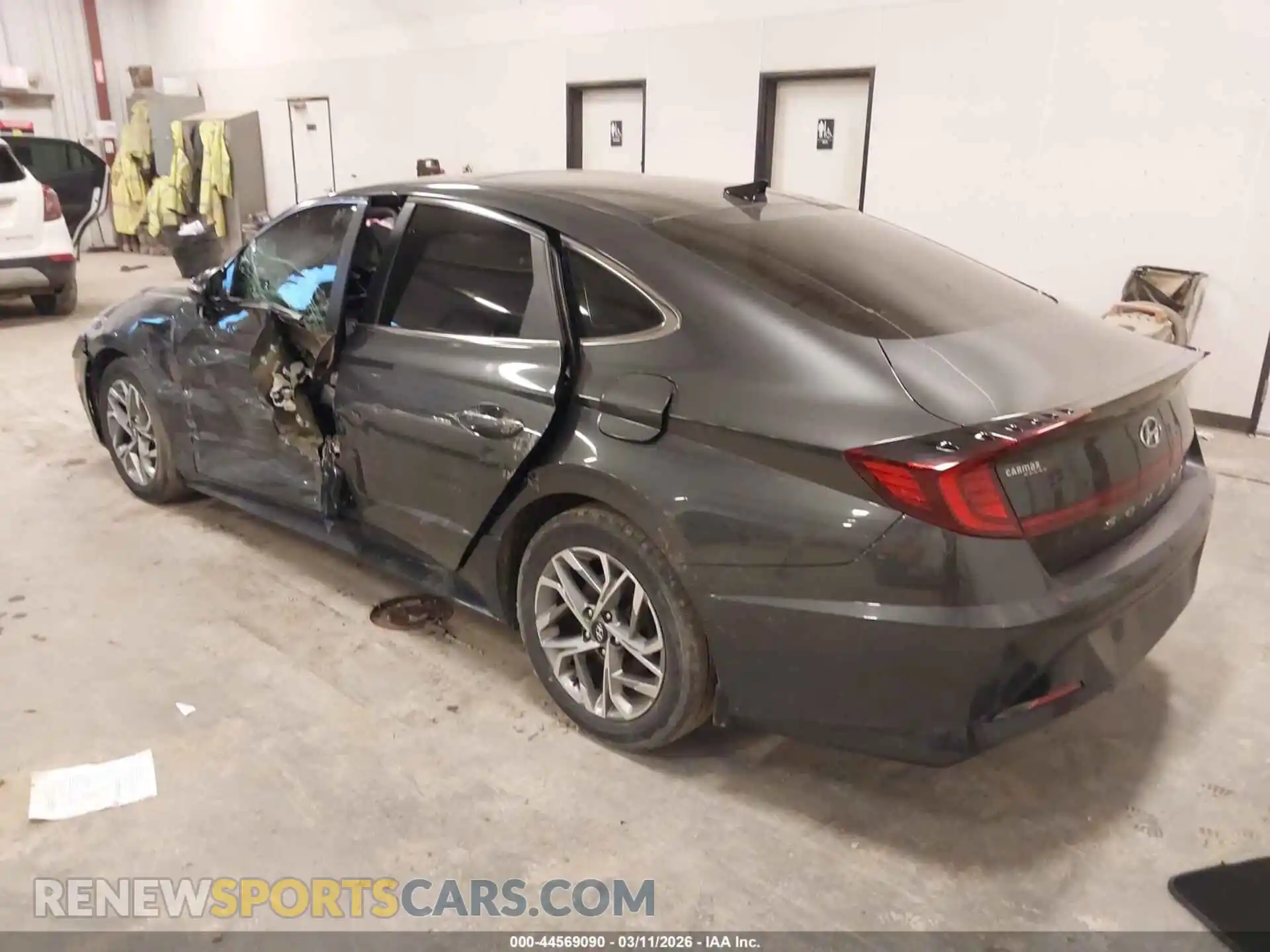 3 Photograph of a damaged car 5NPEF4JA0MH083439 HYUNDAI SONATA 2021