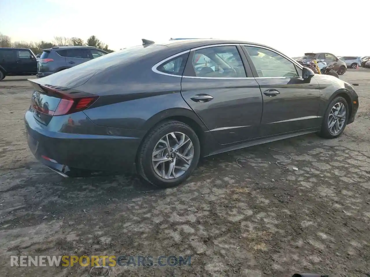 3 Photograph of a damaged car 5NPEF4JA1MH089704 HYUNDAI SONATA 2021