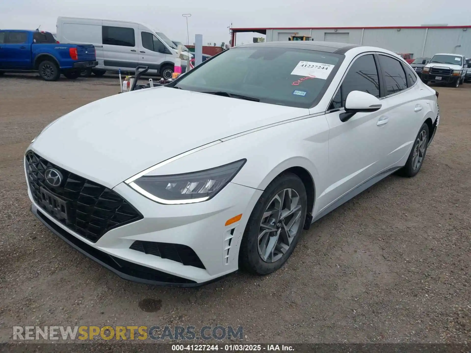 2 Photograph of a damaged car 5NPEF4JA1MH115105 HYUNDAI SONATA 2021