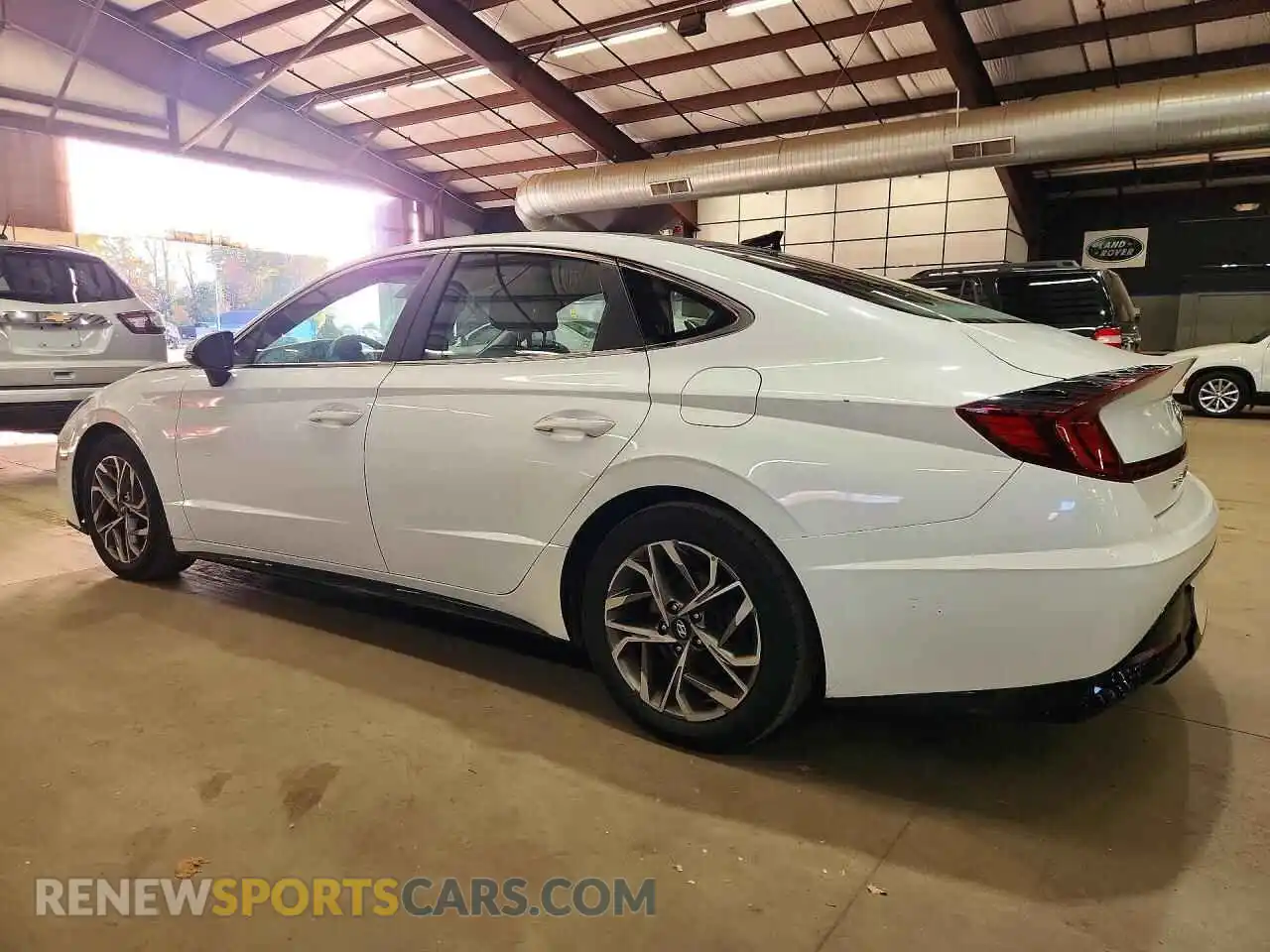 2 Photograph of a damaged car 5NPEF4JA2MH099917 HYUNDAI SONATA 2021