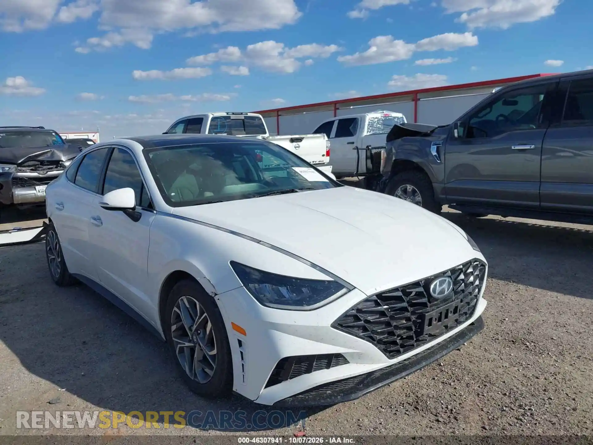 1 Photograph of a damaged car 5NPEF4JA2MH108146 HYUNDAI SONATA 2021