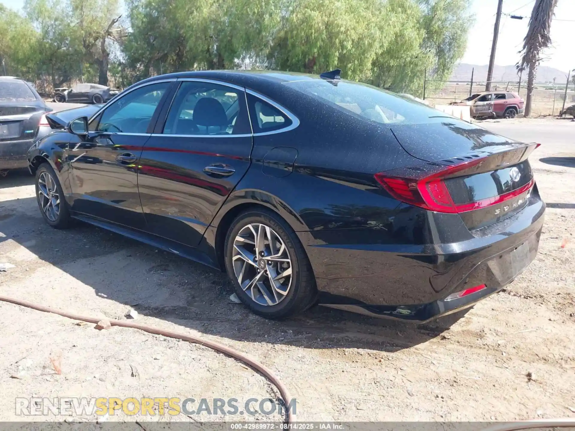 3 Photograph of a damaged car 5NPEF4JA3MH123030 HYUNDAI SONATA 2021