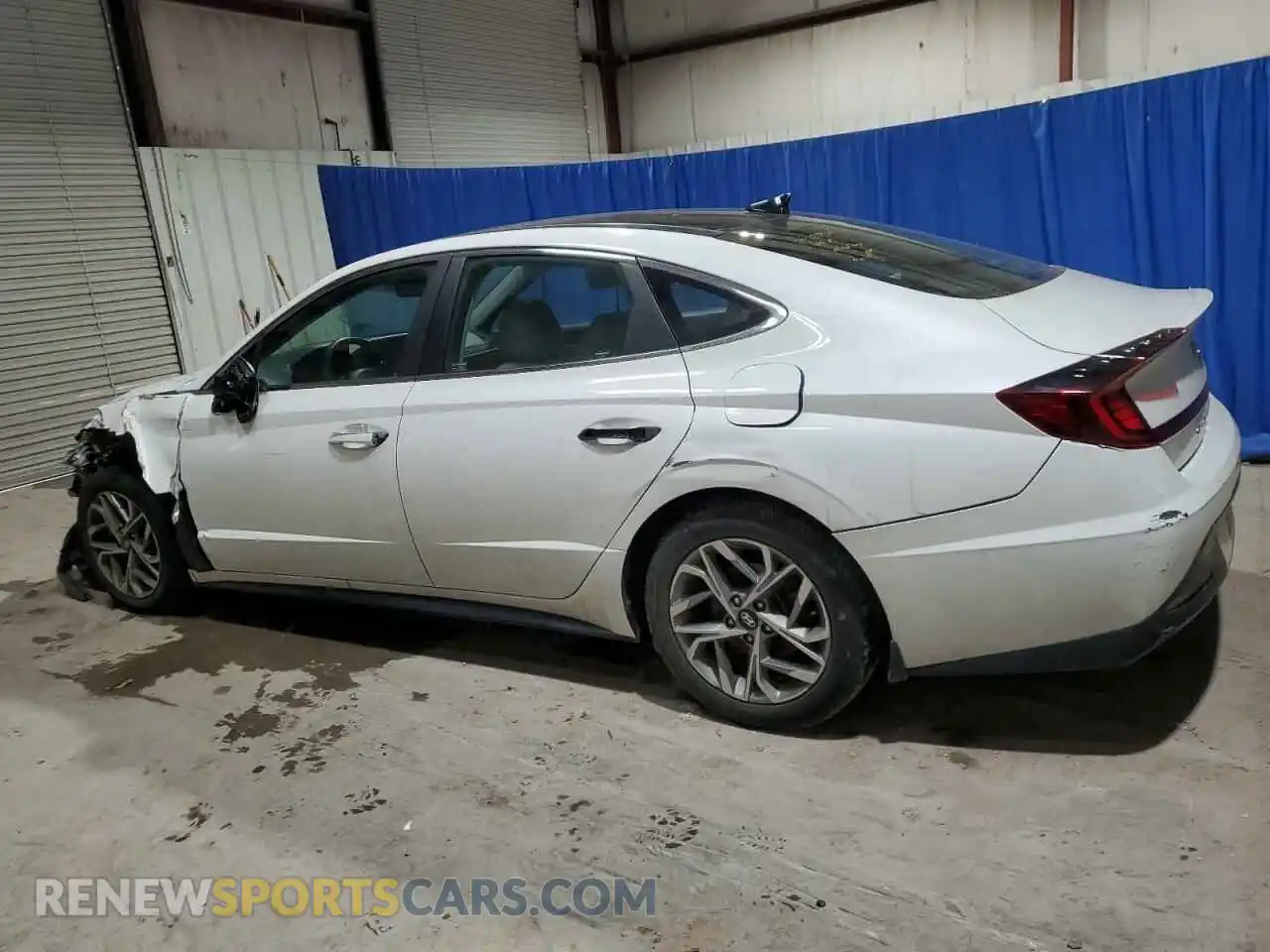 2 Photograph of a damaged car 5NPEF4JA5MH086417 HYUNDAI SONATA 2021