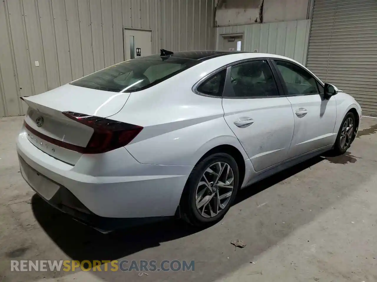 3 Photograph of a damaged car 5NPEF4JA5MH086417 HYUNDAI SONATA 2021