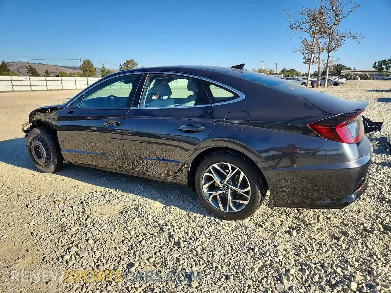 2 Photograph of a damaged car 5NPEF4JA5MH124146 HYUNDAI SONATA 2021
