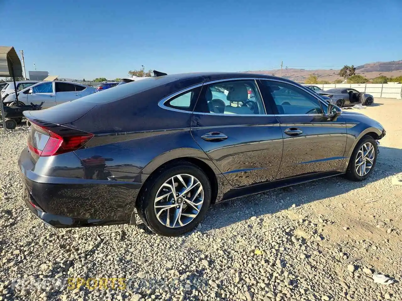 3 Photograph of a damaged car 5NPEF4JA5MH124146 HYUNDAI SONATA 2021