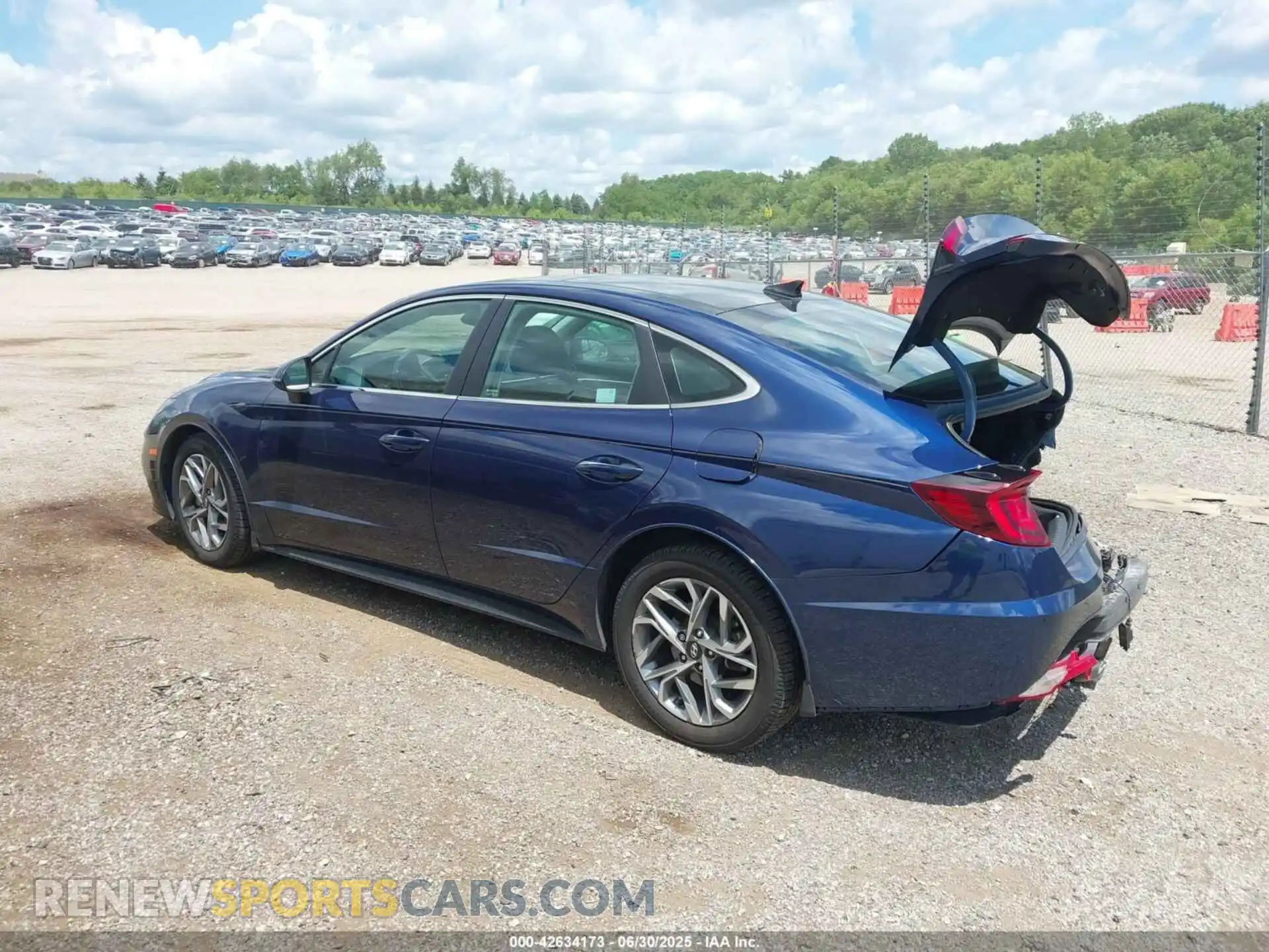 3 Photograph of a damaged car 5NPEF4JA6MH124270 HYUNDAI SONATA 2021