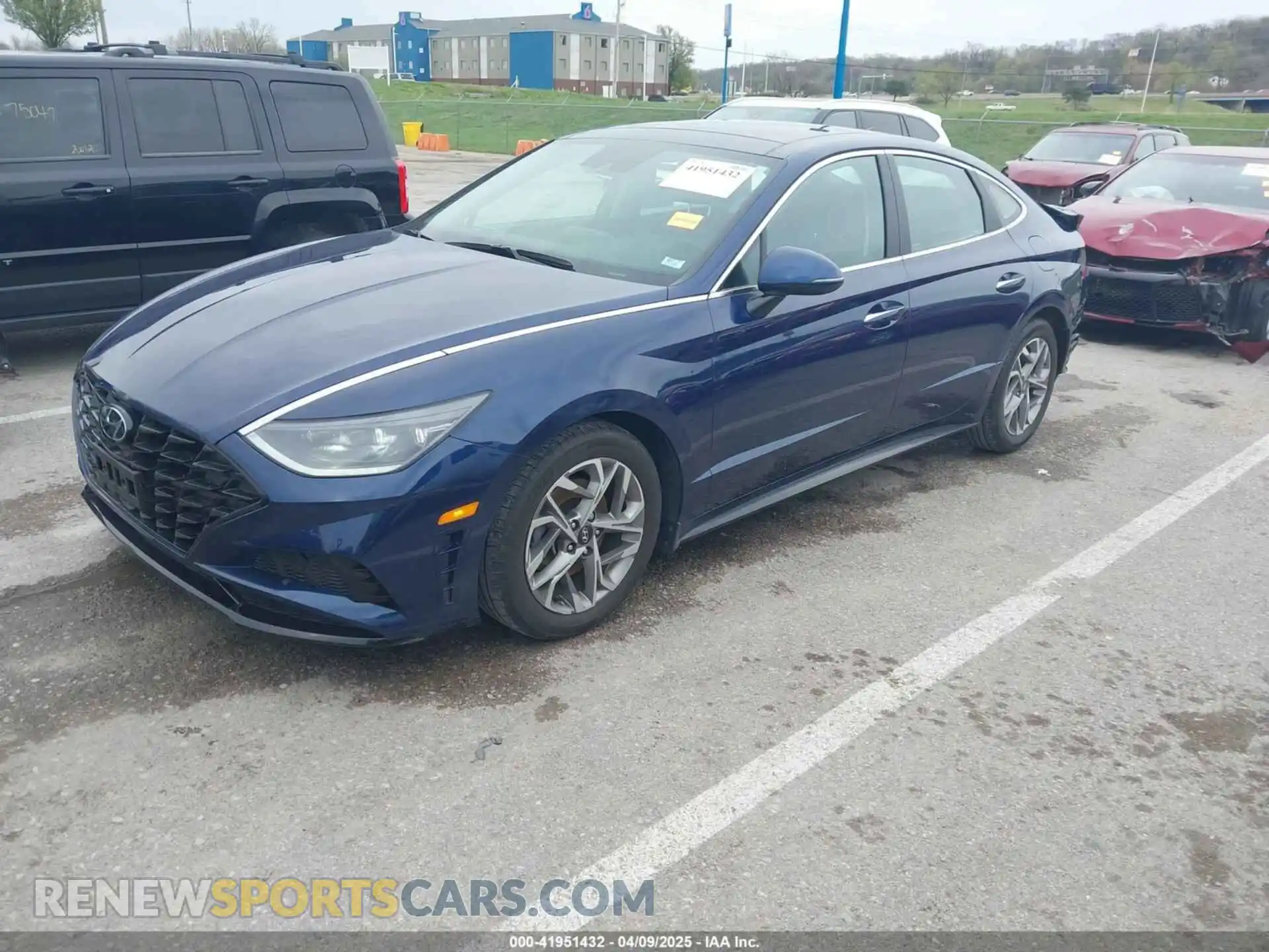 2 fotografías del automóvil dañado 5NPEF4JA8MH091613 HYUNDAI SONATA 2021