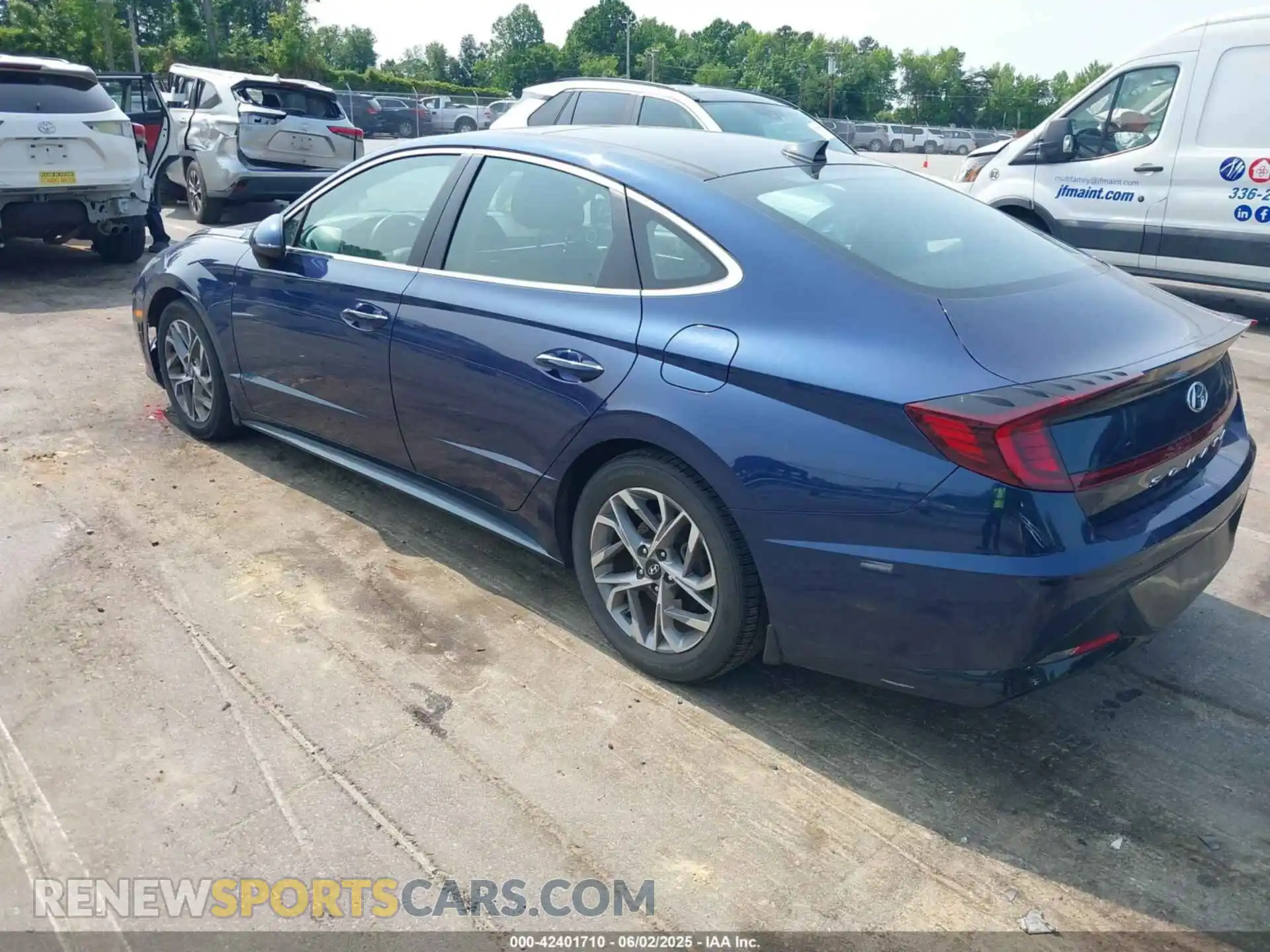 3 Photograph of a damaged car 5NPEF4JA8MH096441 HYUNDAI SONATA 2021