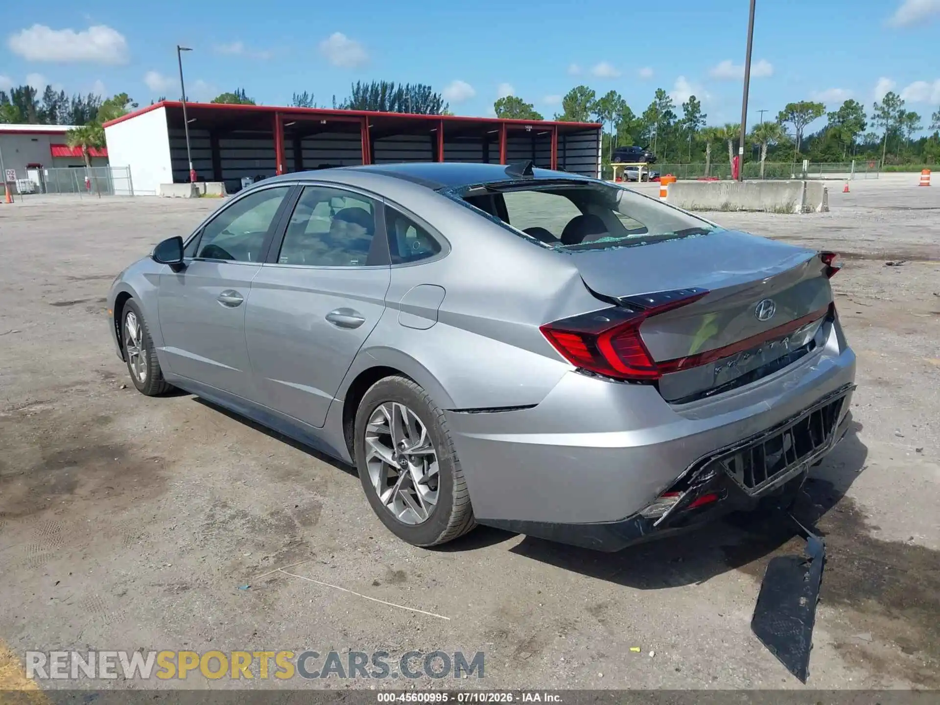 3 Photograph of a damaged car 5NPEF4JA8MH109172 HYUNDAI SONATA 2021
