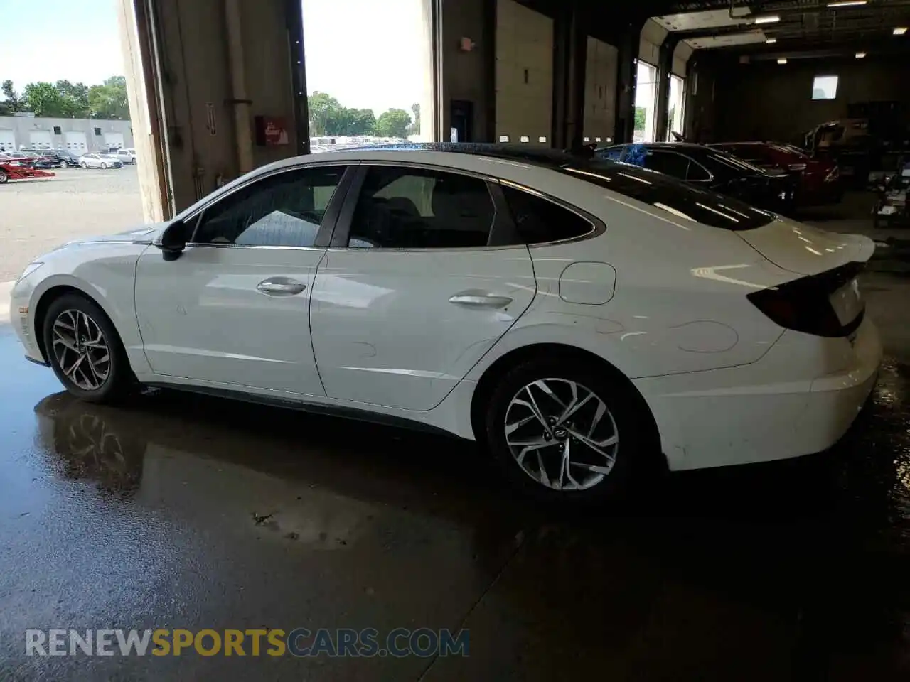 2 Photograph of a damaged car 5NPEF4JA9MH086159 HYUNDAI SONATA 2021