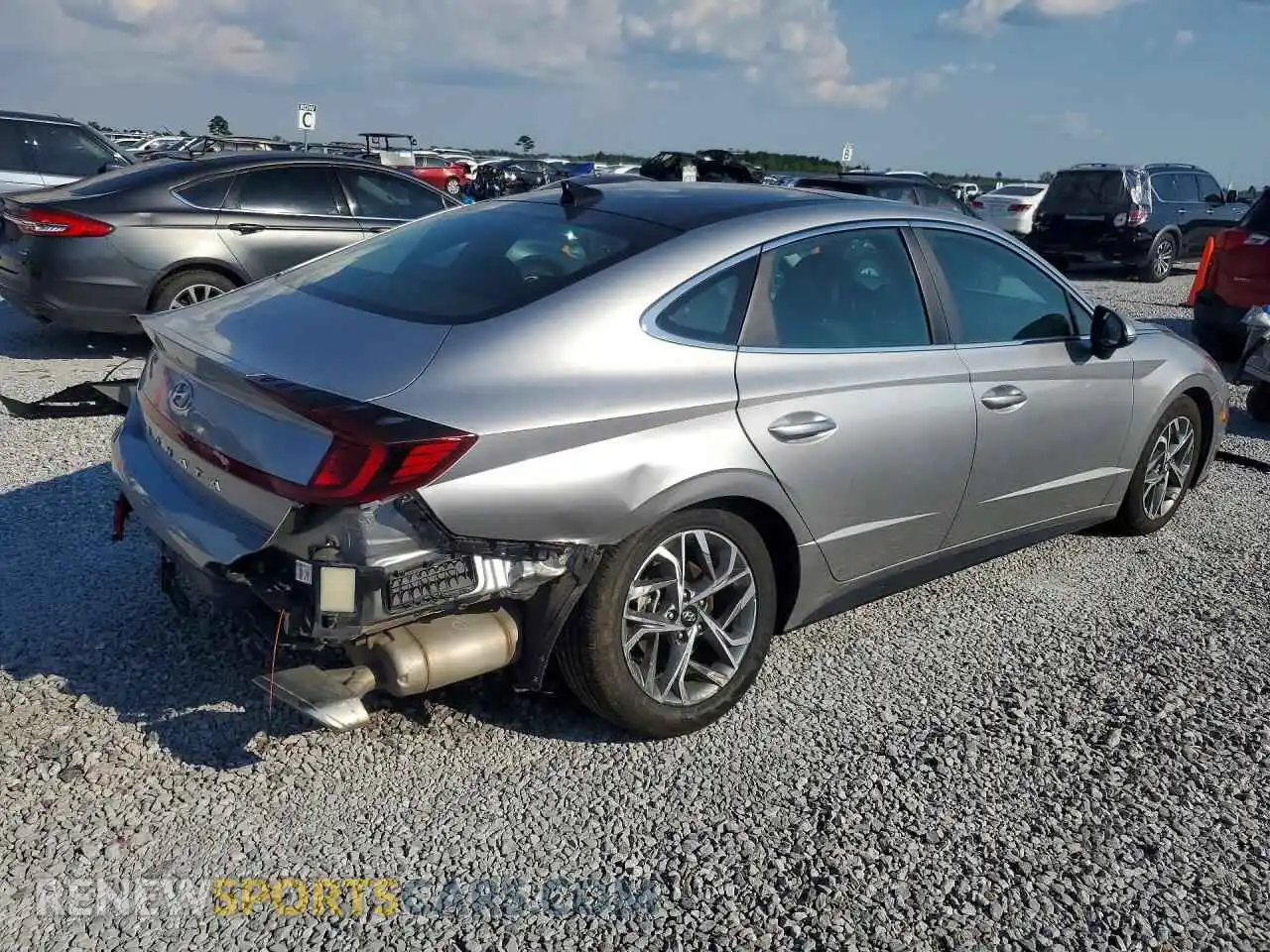 3 Photograph of a damaged car 5NPEF4JAXMH102093 HYUNDAI SONATA 2021