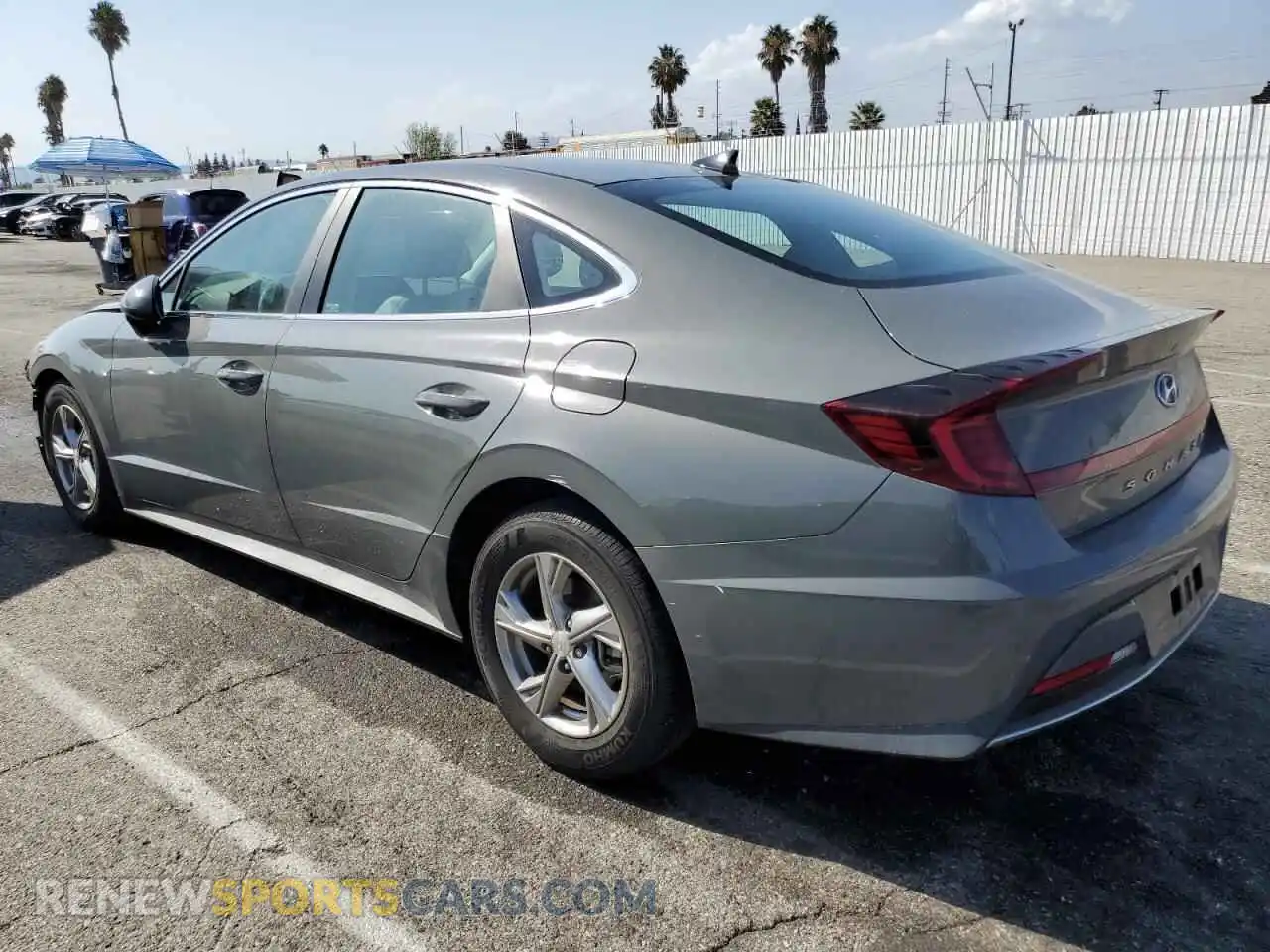 2 Photograph of a damaged car 5NPEG4JA0MH100611 HYUNDAI SONATA 2021