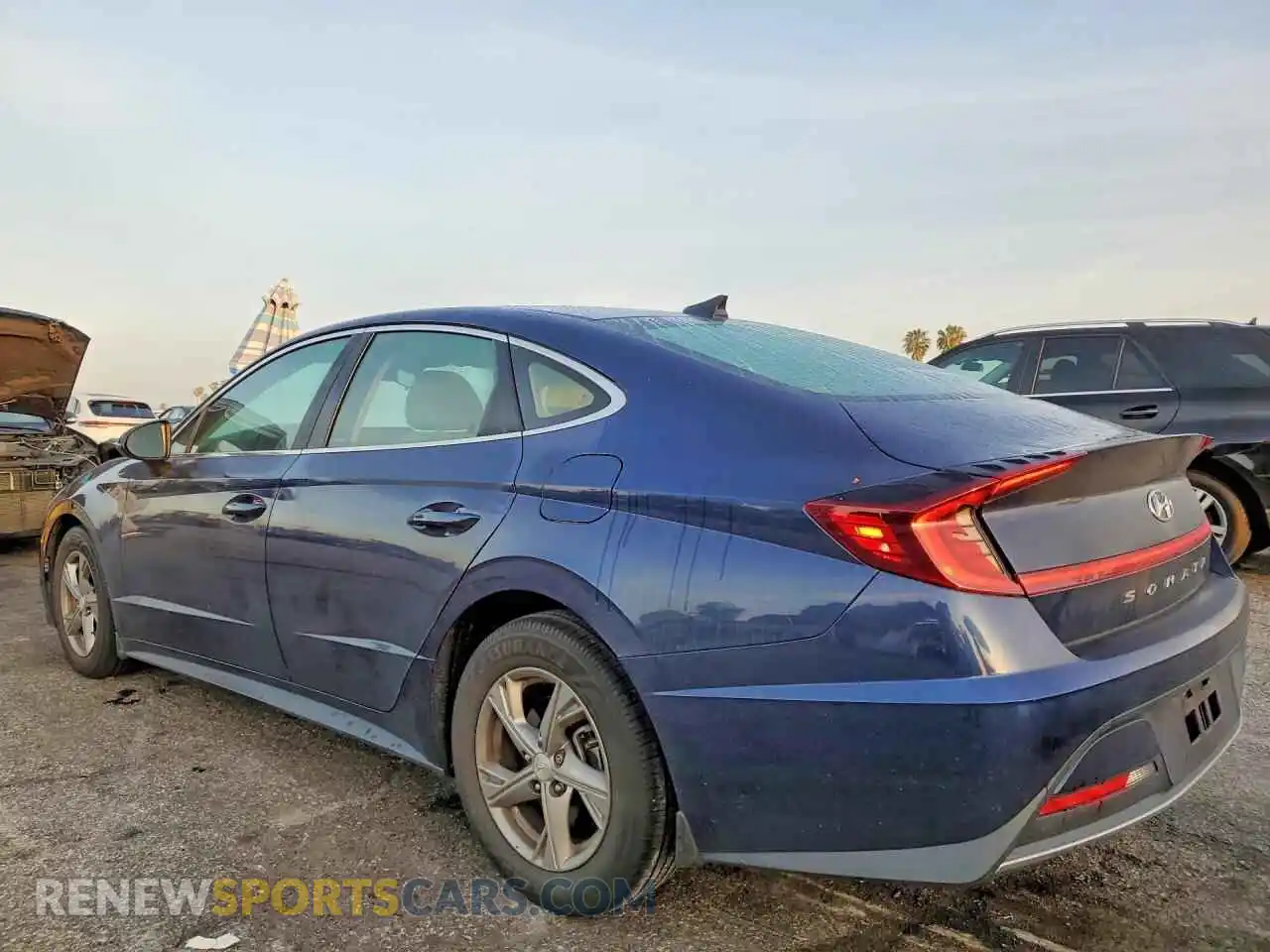 2 Photograph of a damaged car 5NPEG4JA1MH086539 HYUNDAI SONATA 2021