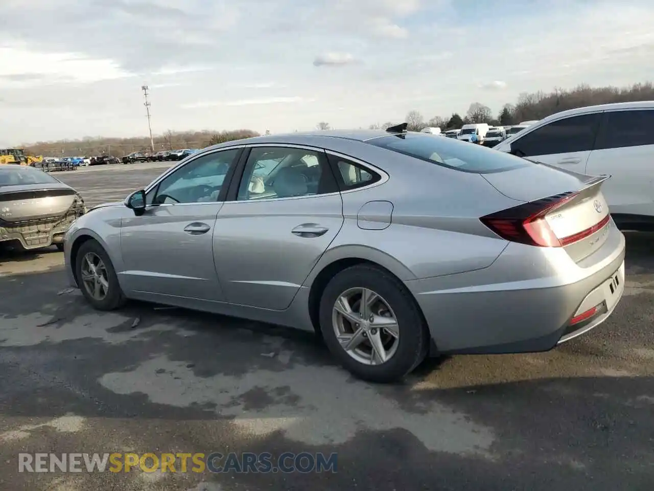 2 Photograph of a damaged car 5NPEG4JA1MH121547 HYUNDAI SONATA 2021