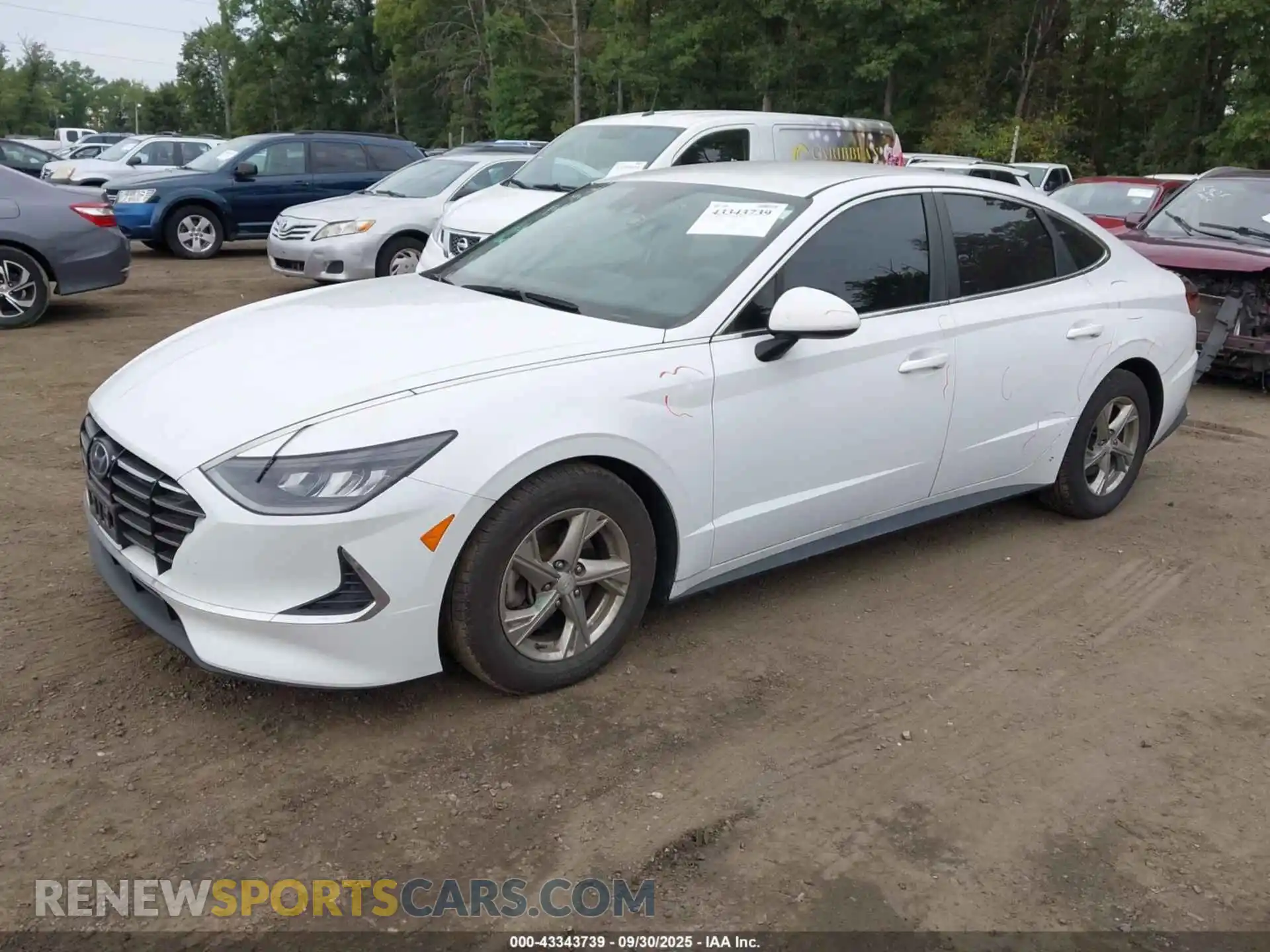 2 Photograph of a damaged car 5NPEG4JA1MH124772 HYUNDAI SONATA 2021