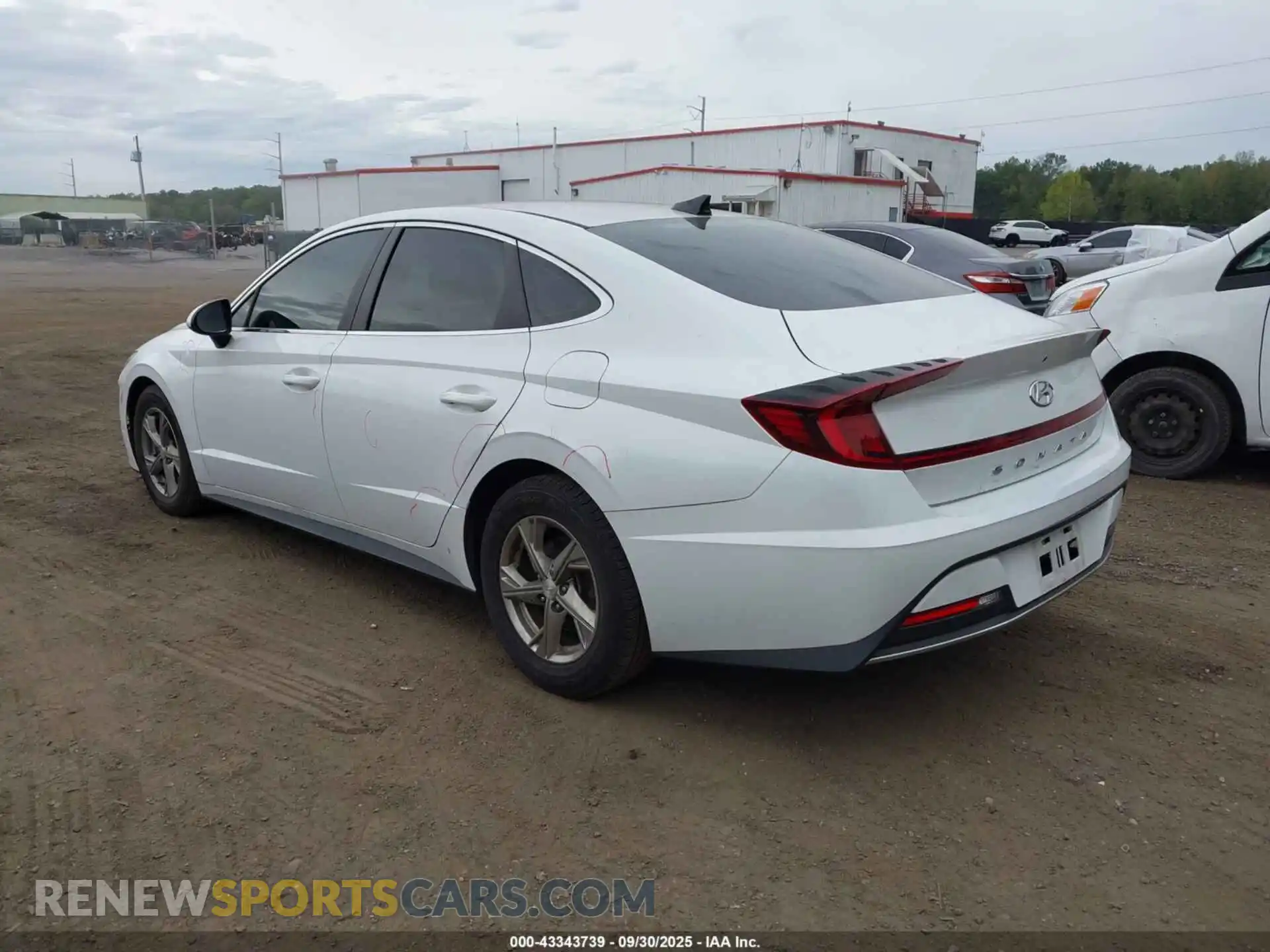 3 Photograph of a damaged car 5NPEG4JA1MH124772 HYUNDAI SONATA 2021