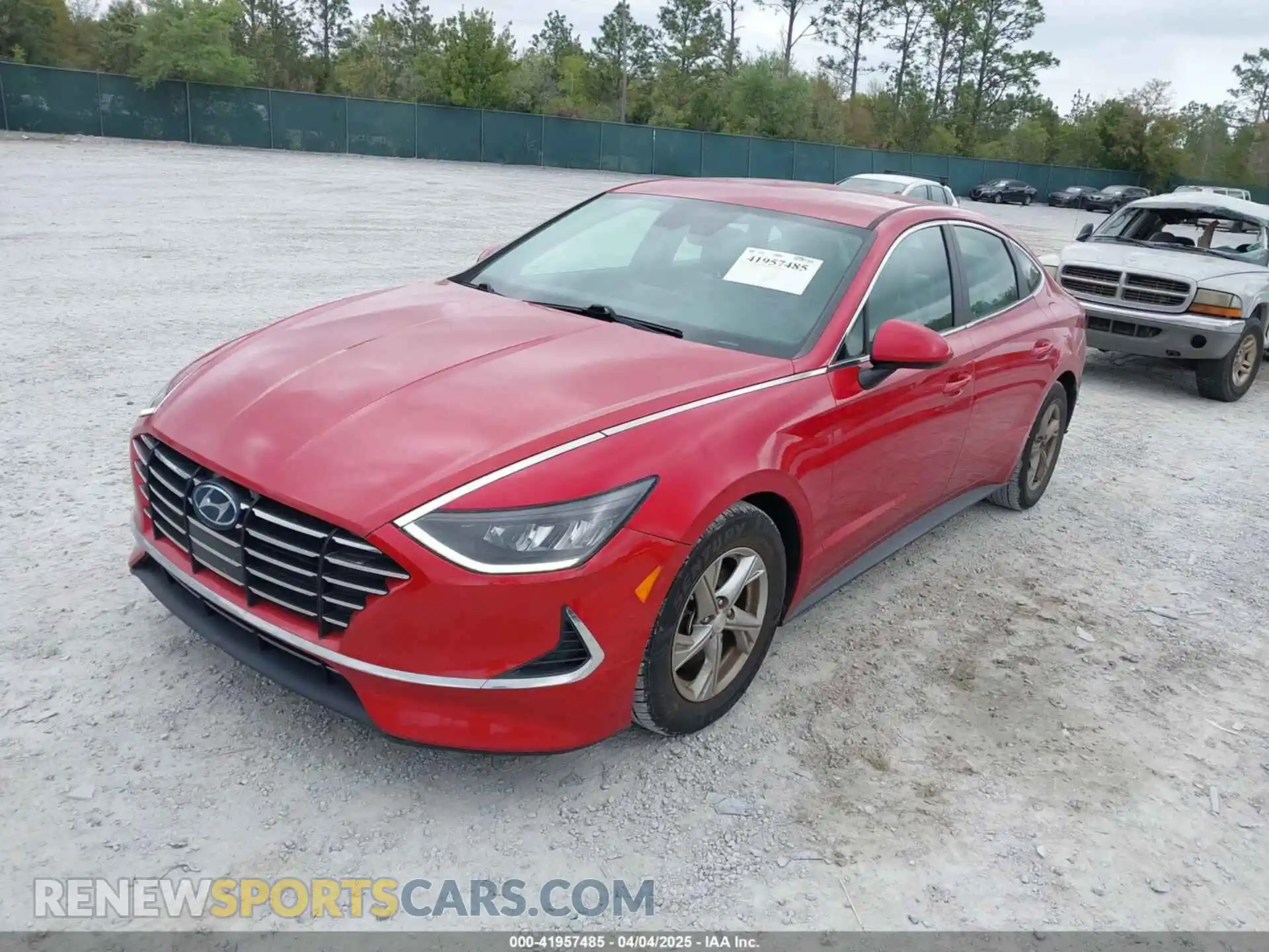 2 Photograph of a damaged car 5NPEG4JA2MH082788 HYUNDAI SONATA 2021