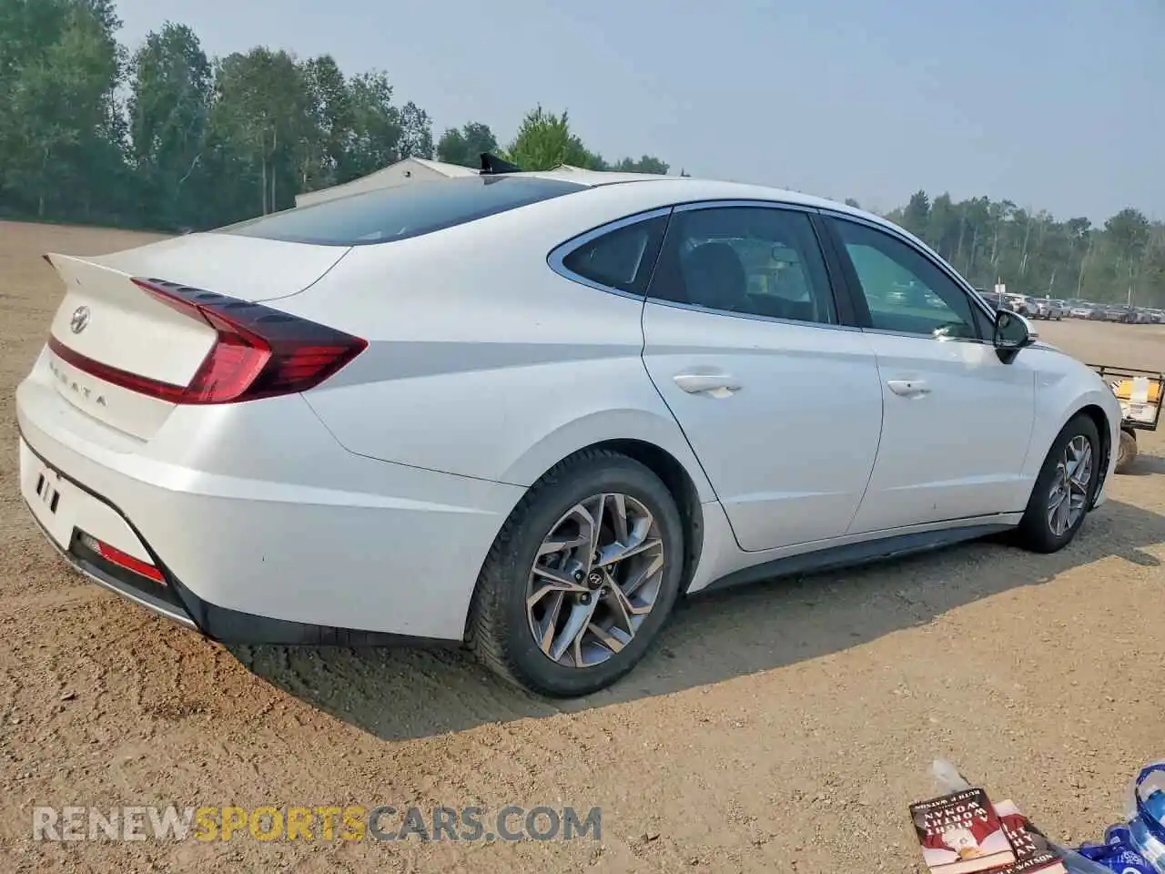 3 Photograph of a damaged car 5NPEG4JA2MH104370 HYUNDAI SONATA 2021