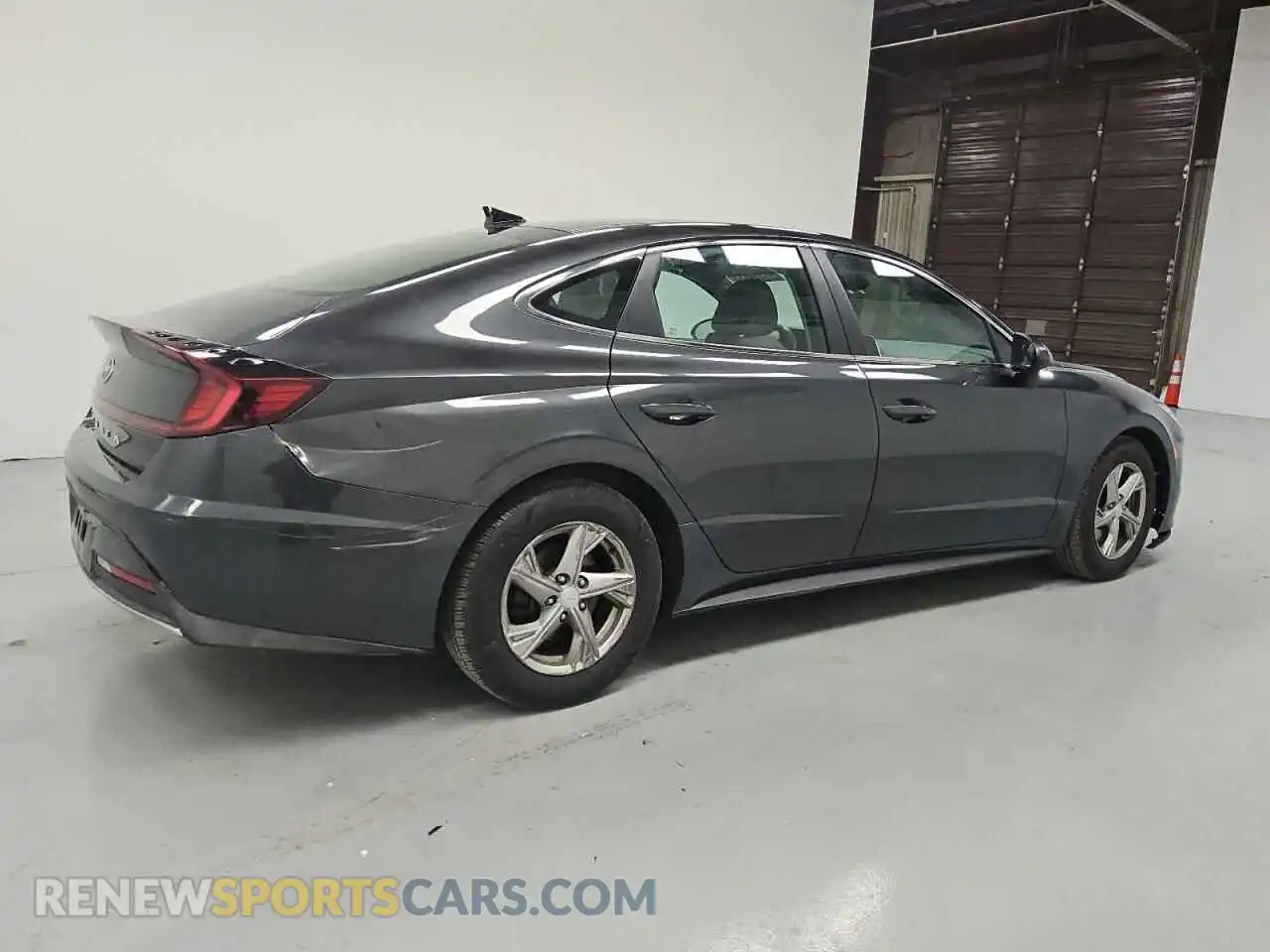 3 Photograph of a damaged car 5NPEG4JA2MH125381 HYUNDAI SONATA 2021