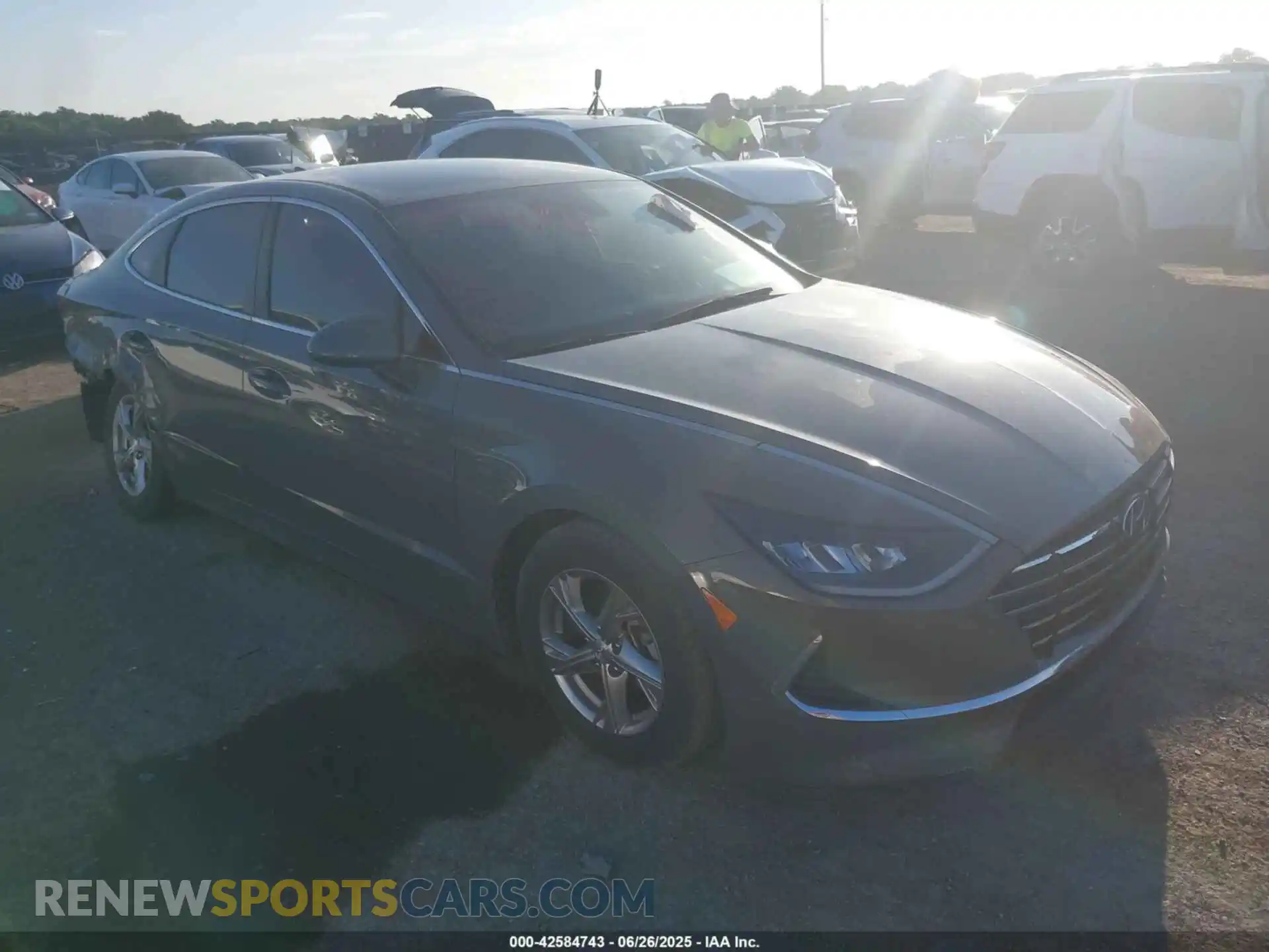 1 Фотография поврежденного автомобиля 5NPEG4JA2MH127468 HYUNDAI SONATA 2021