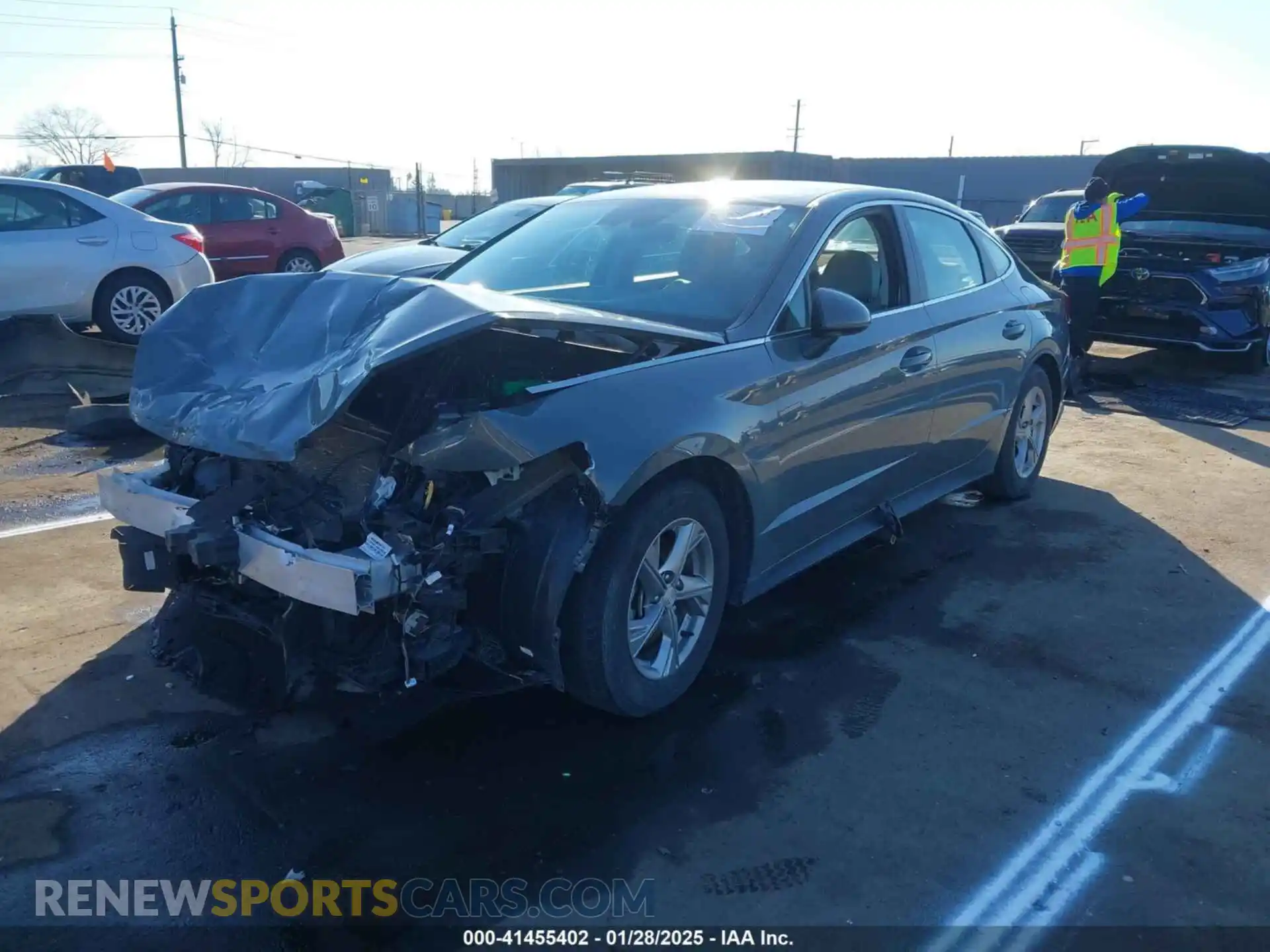 2 Photograph of a damaged car 5NPEG4JA2MH129950 HYUNDAI SONATA 2021