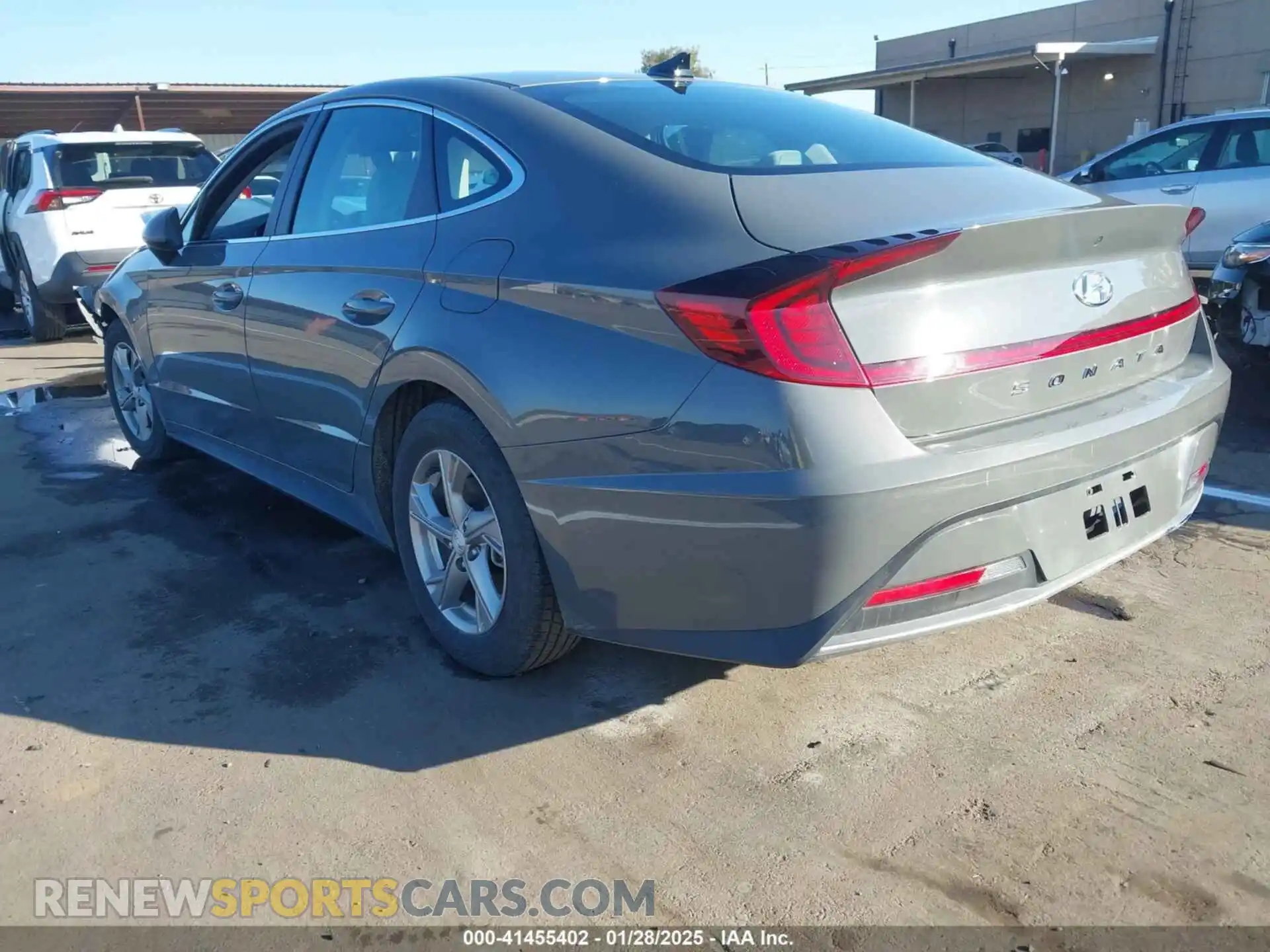 3 Photograph of a damaged car 5NPEG4JA2MH129950 HYUNDAI SONATA 2021