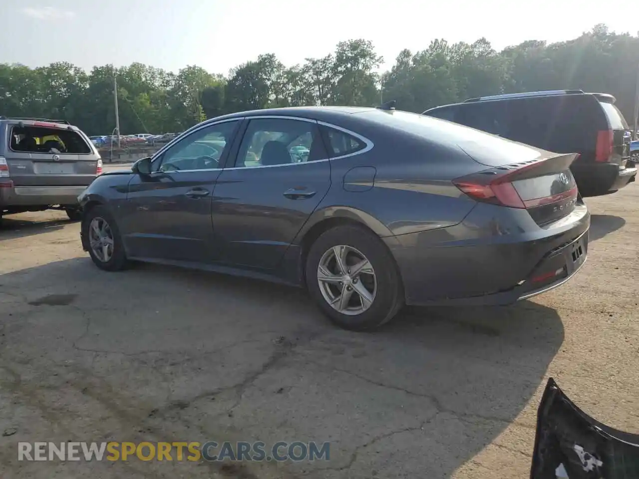 2 Photograph of a damaged car 5NPEG4JA3MH079835 HYUNDAI SONATA 2021