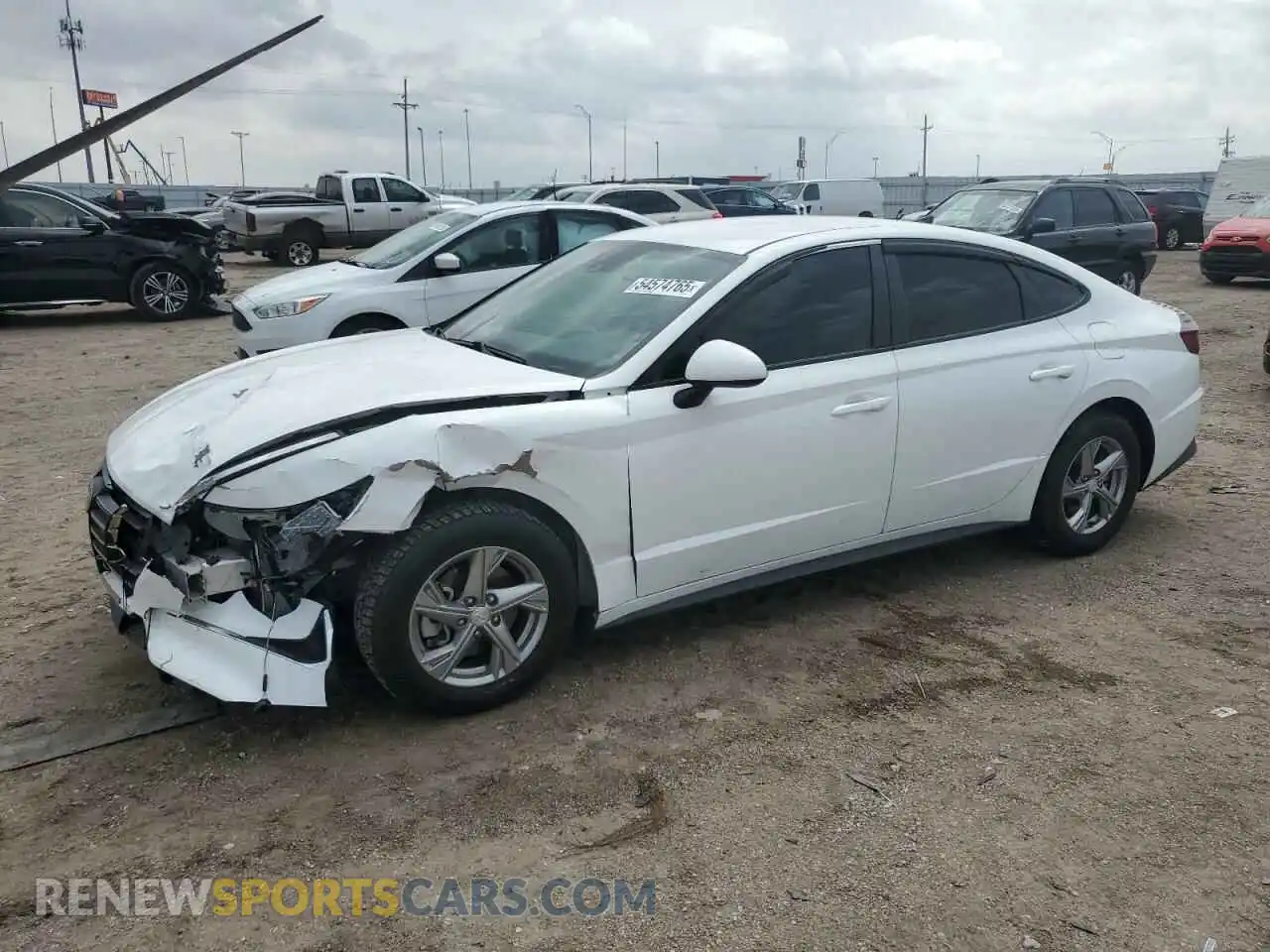 1 Photograph of a damaged car 5NPEG4JA4MH062784 HYUNDAI SONATA 2021